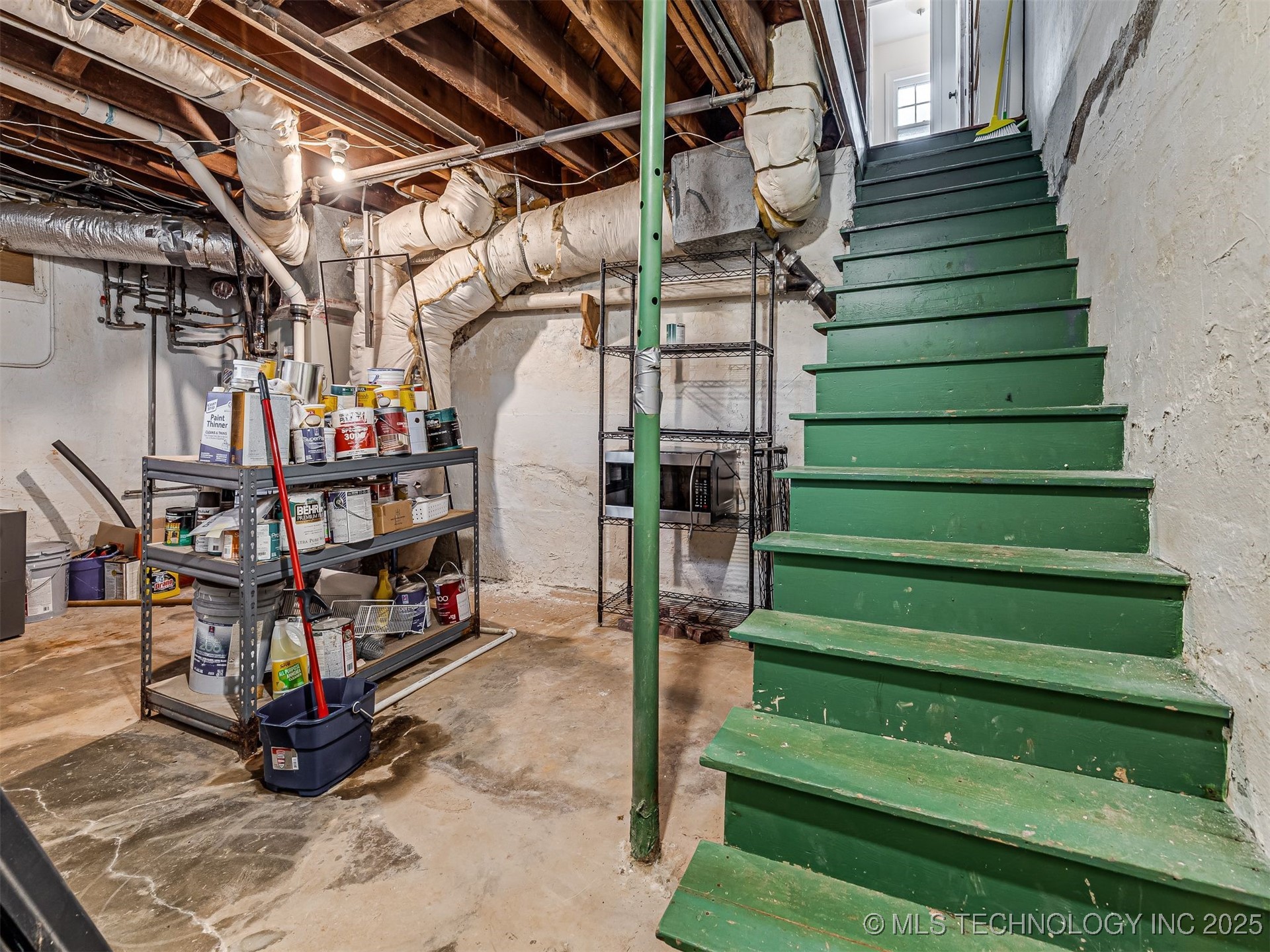 2102 E 17th Street Property Photo 48