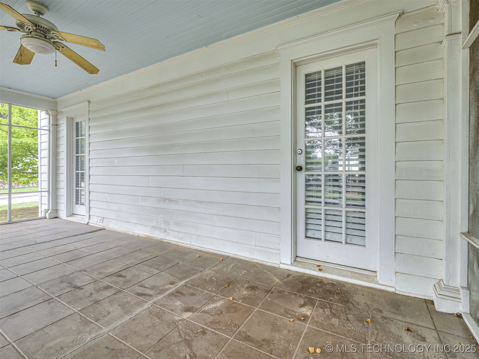 2102 E 17th Street Property Photo 50