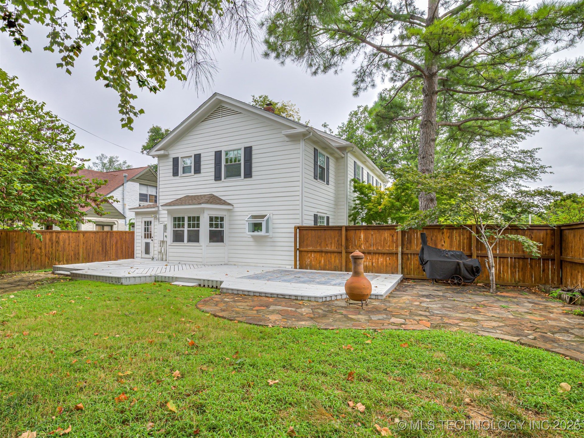 2102 E 17th Street Property Photo 55