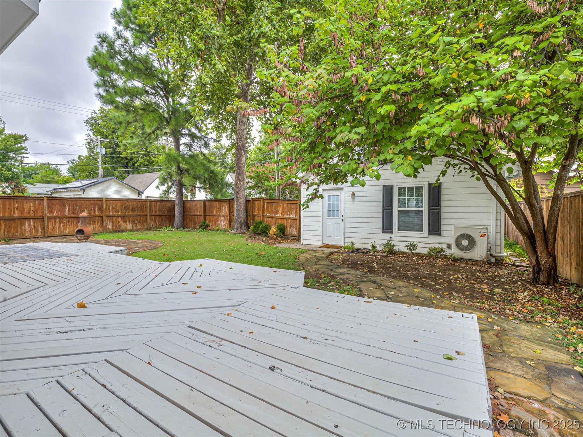 2102 E 17th Street Property Photo 56