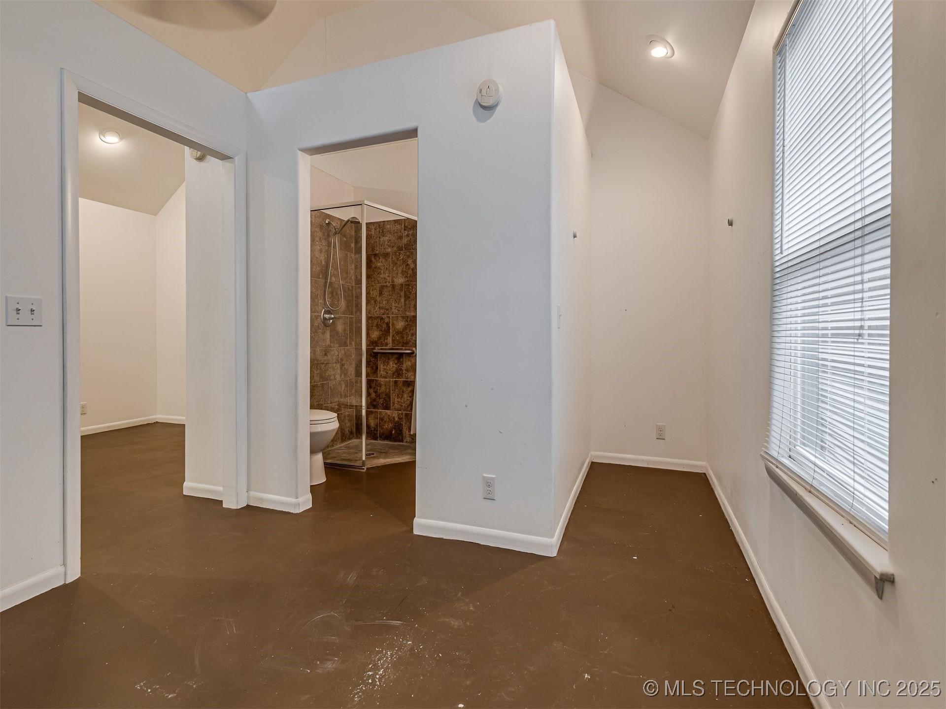 2102 E 17th Street Property Photo 62