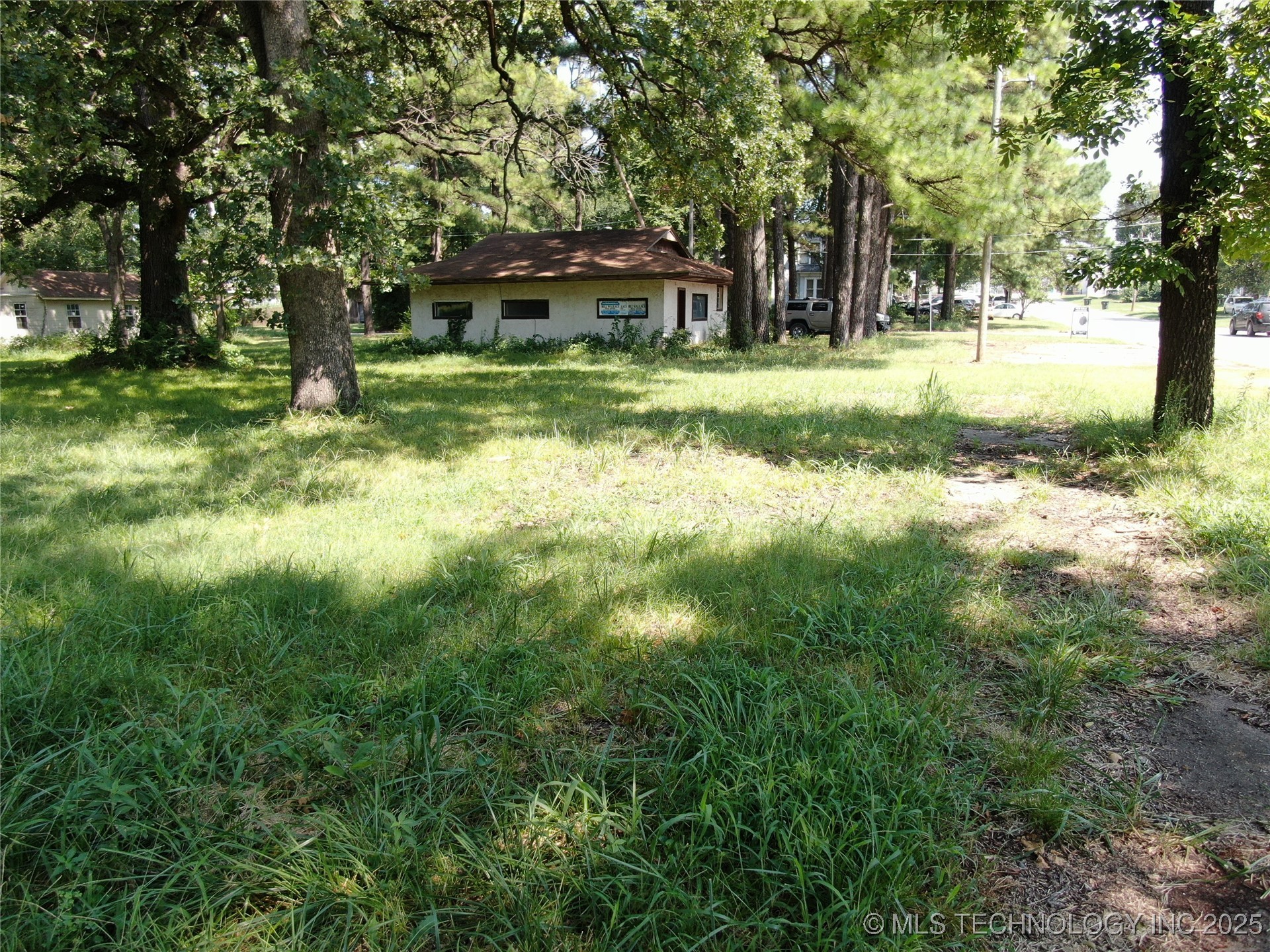 500 S Muskogee Avenue Property Photo 3