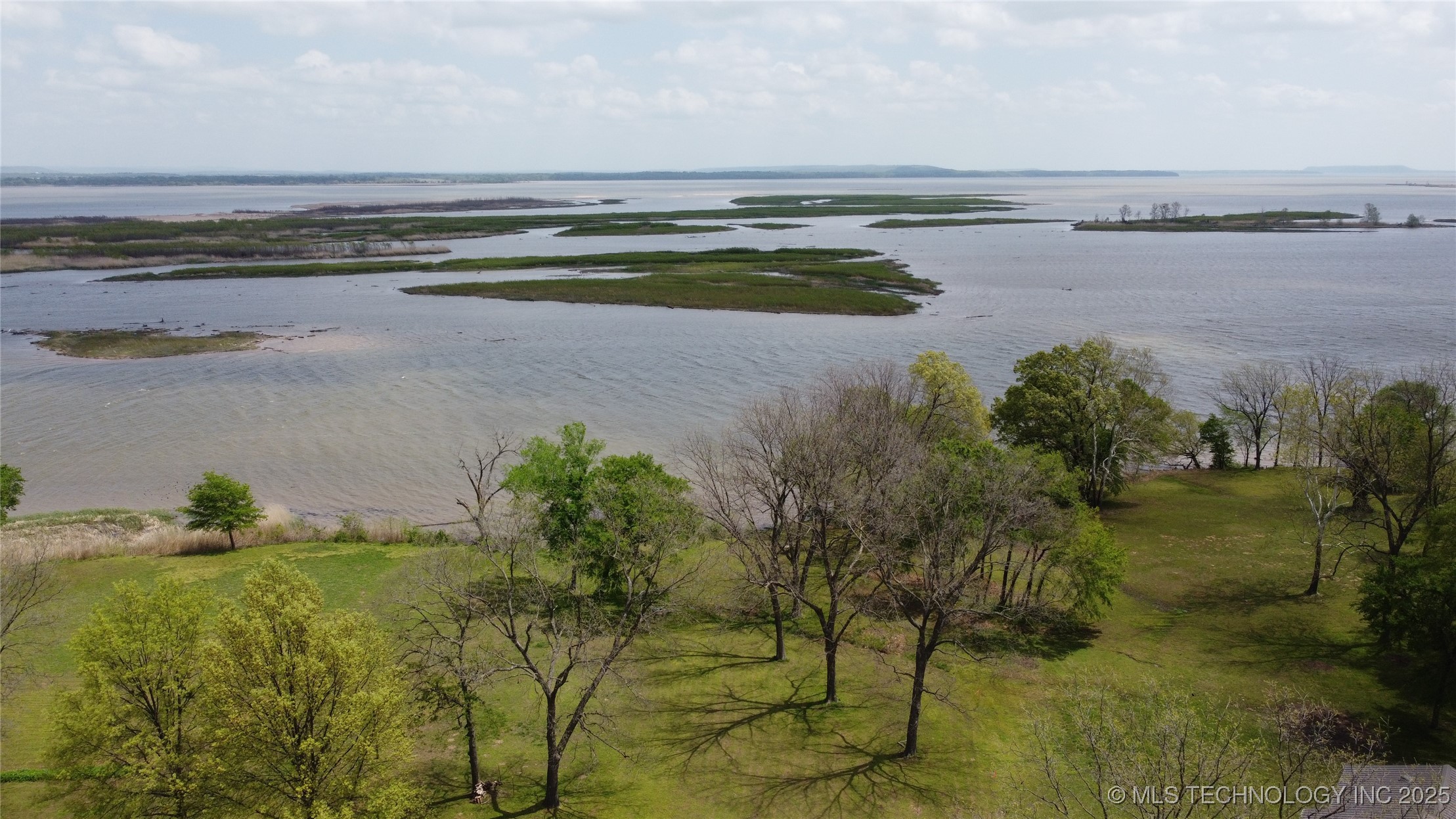 113 N Sam Boulevard Property Photo 5