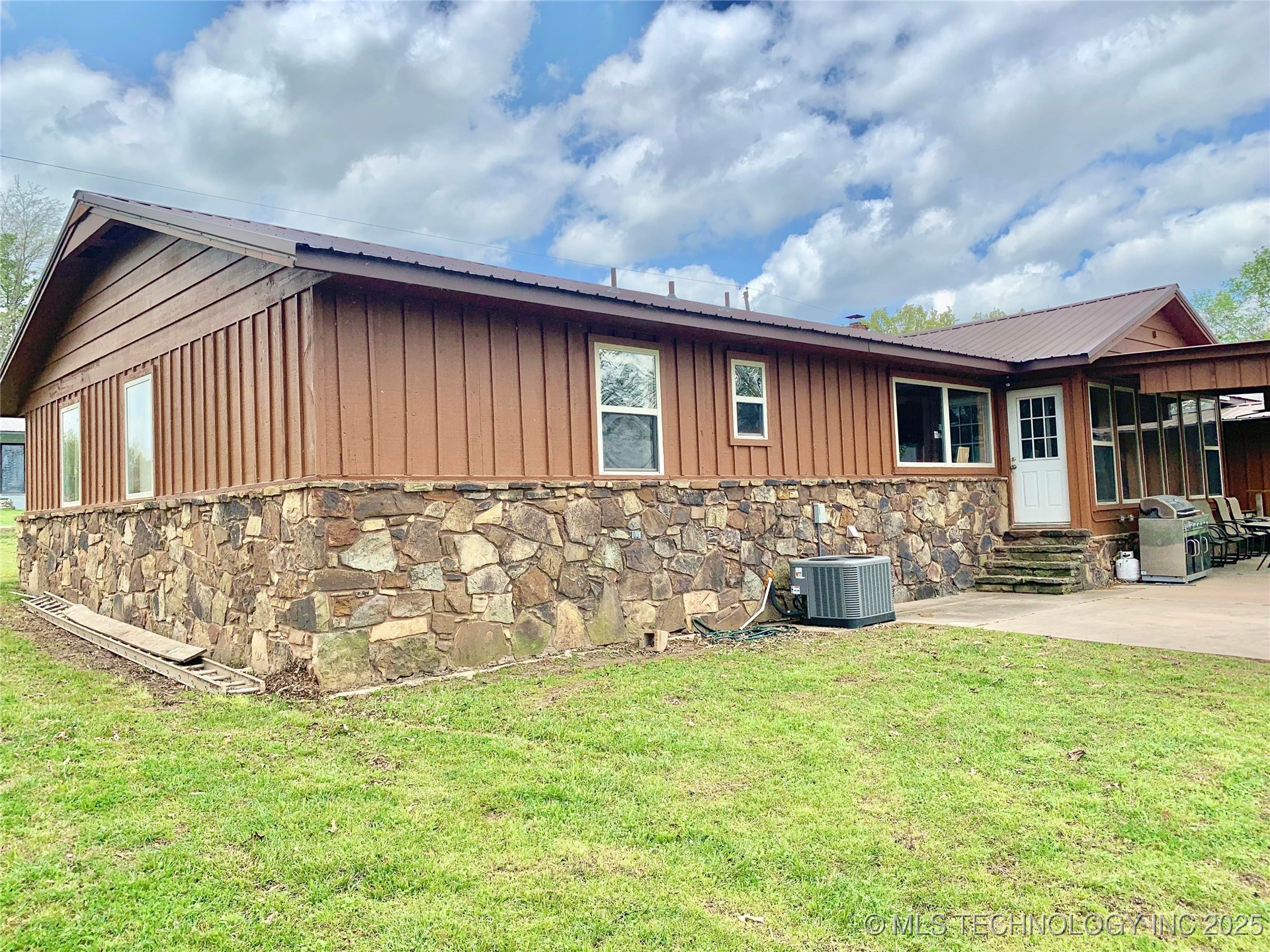 113 N Sam Boulevard Property Photo 30