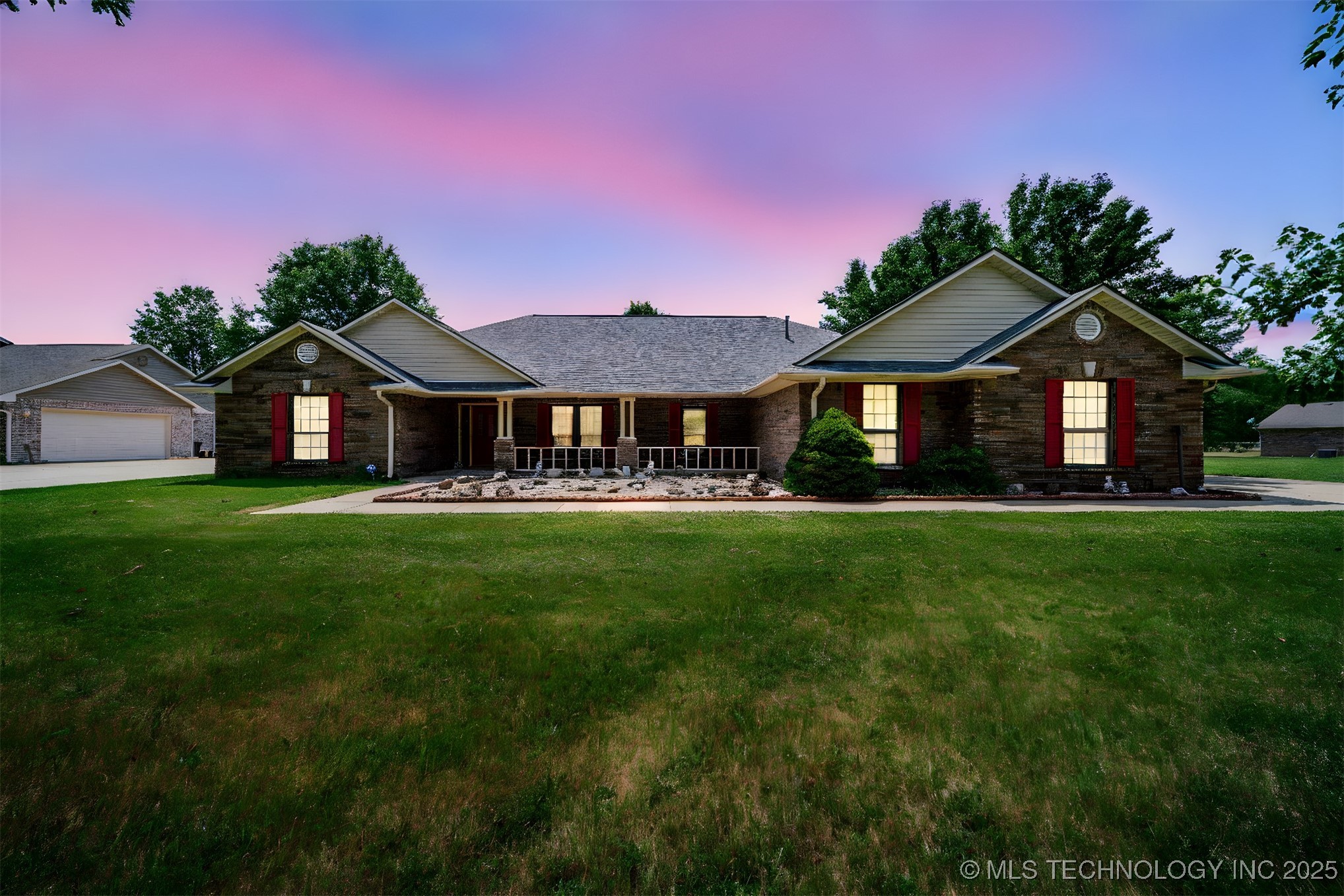 1208 Ne 5th Street Property Photo 2