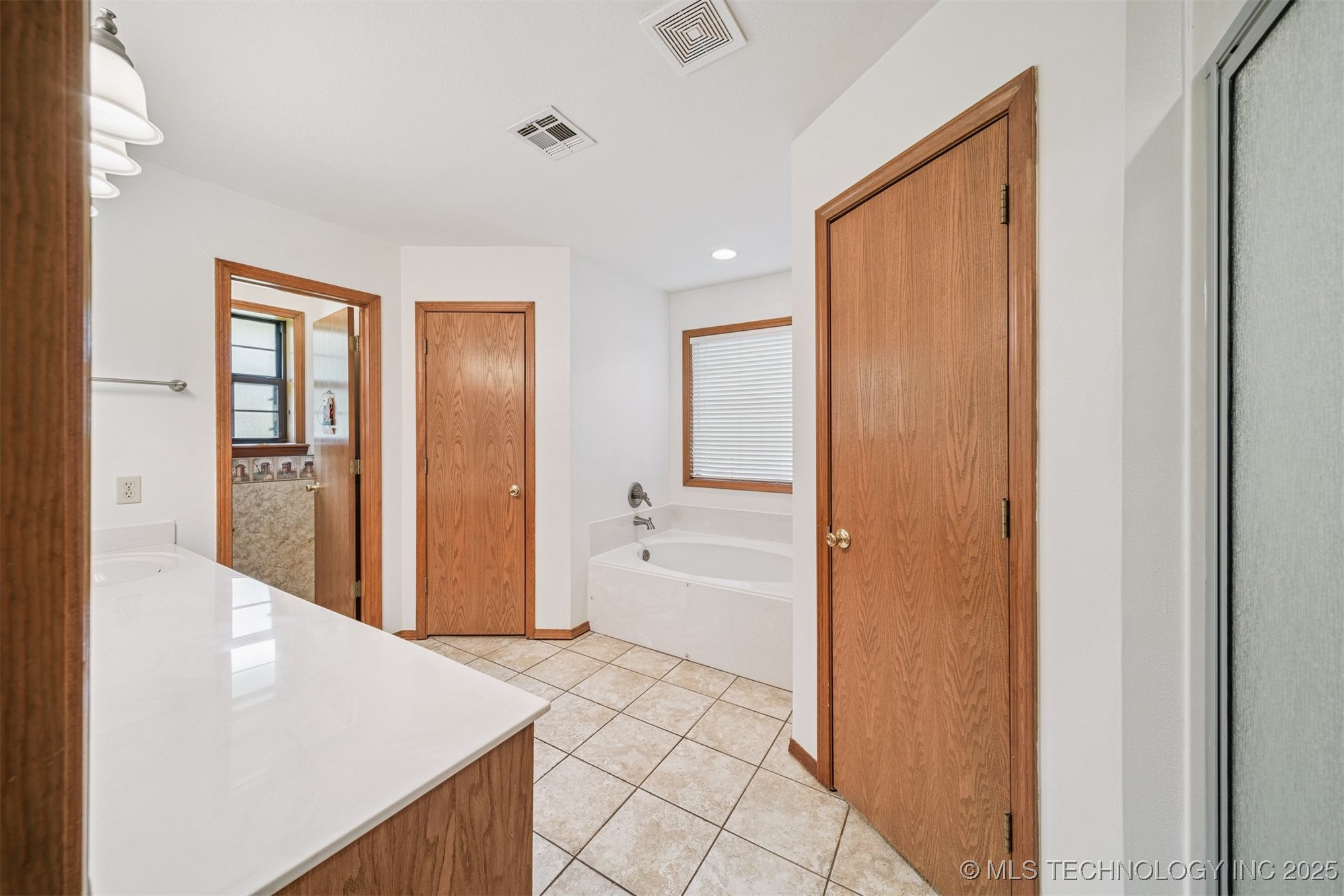 1208 Ne 5th Street Property Photo 24