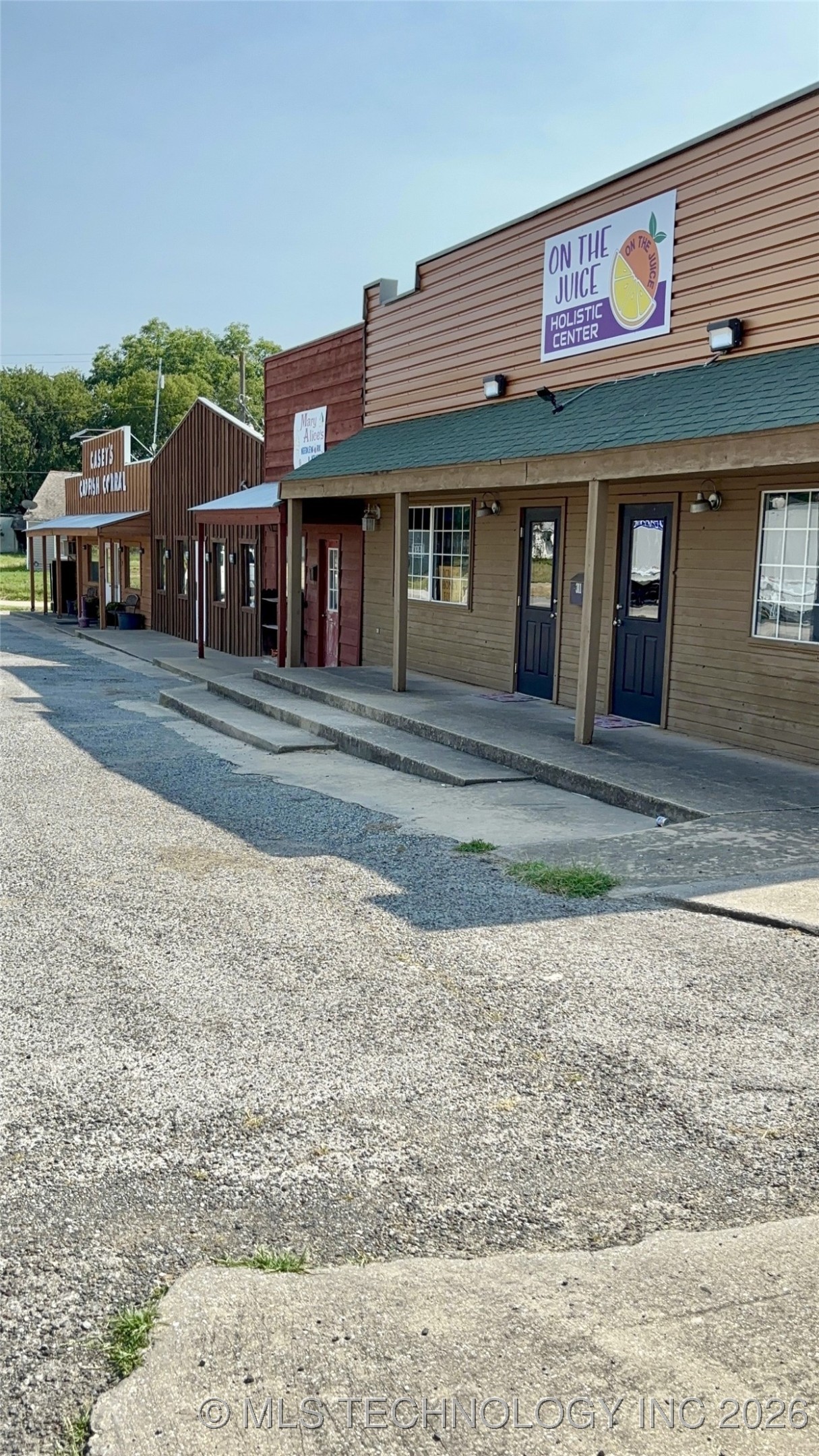 301 Nw I Street Nw Property Photo 1