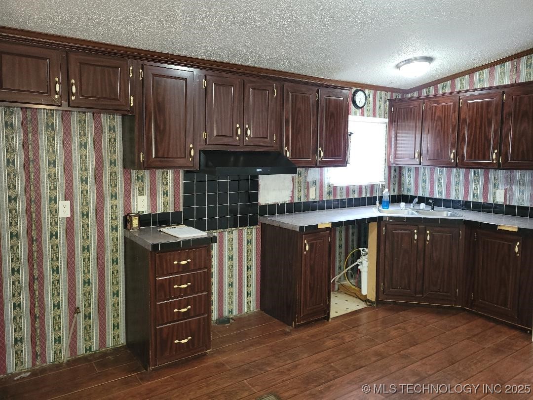 30048 S Highway 71 Property Photo 10