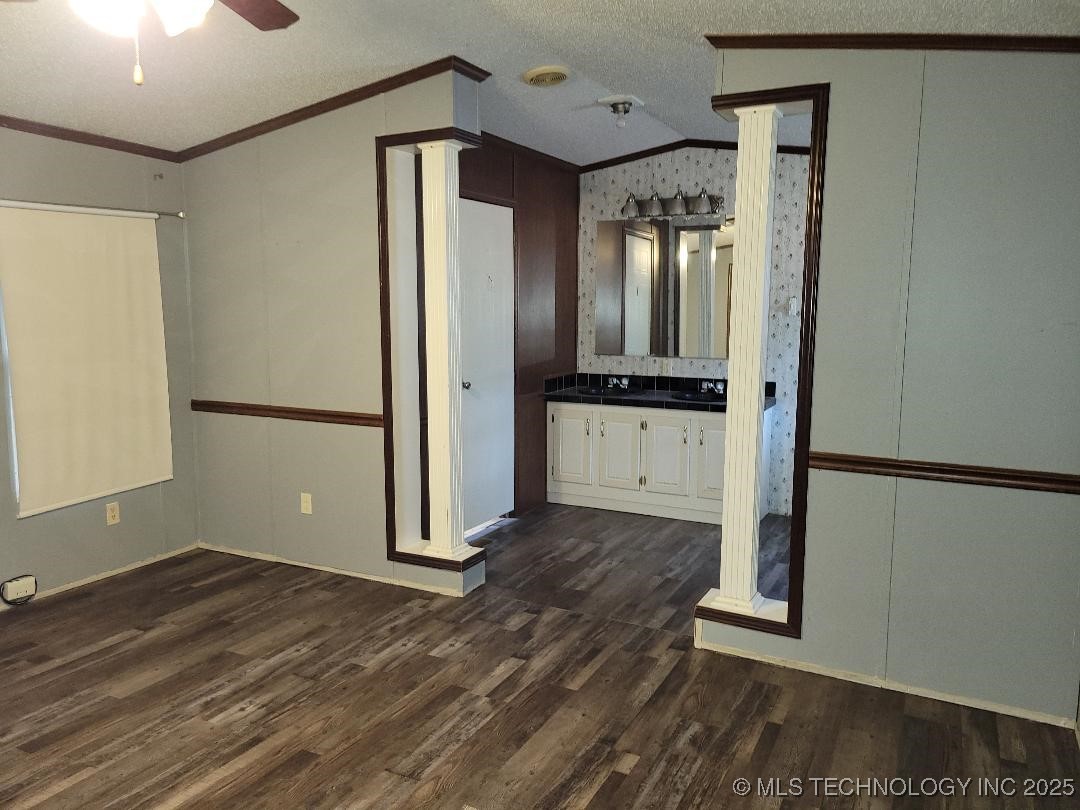 30048 S Highway 71 Property Photo 13