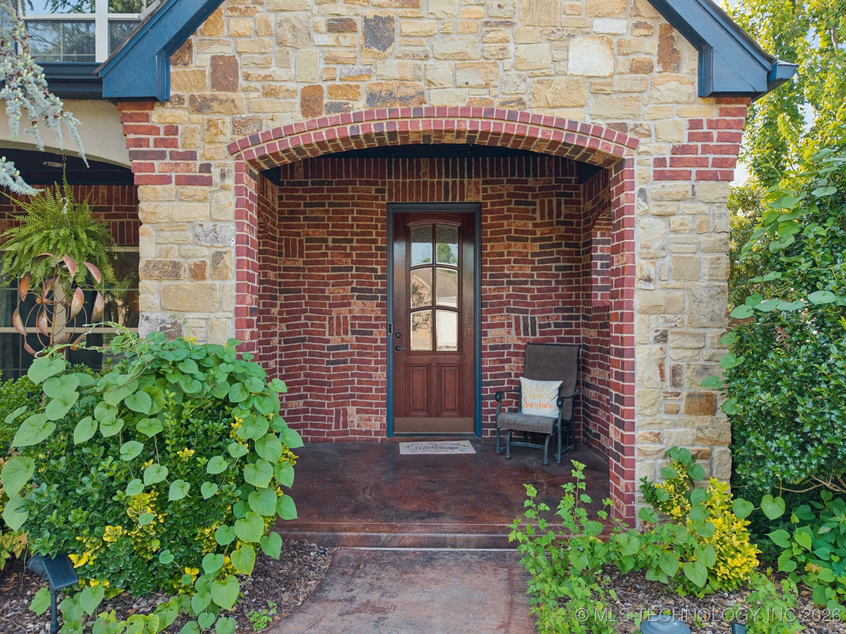 12564 S 71st East Avenue Property Photo 5