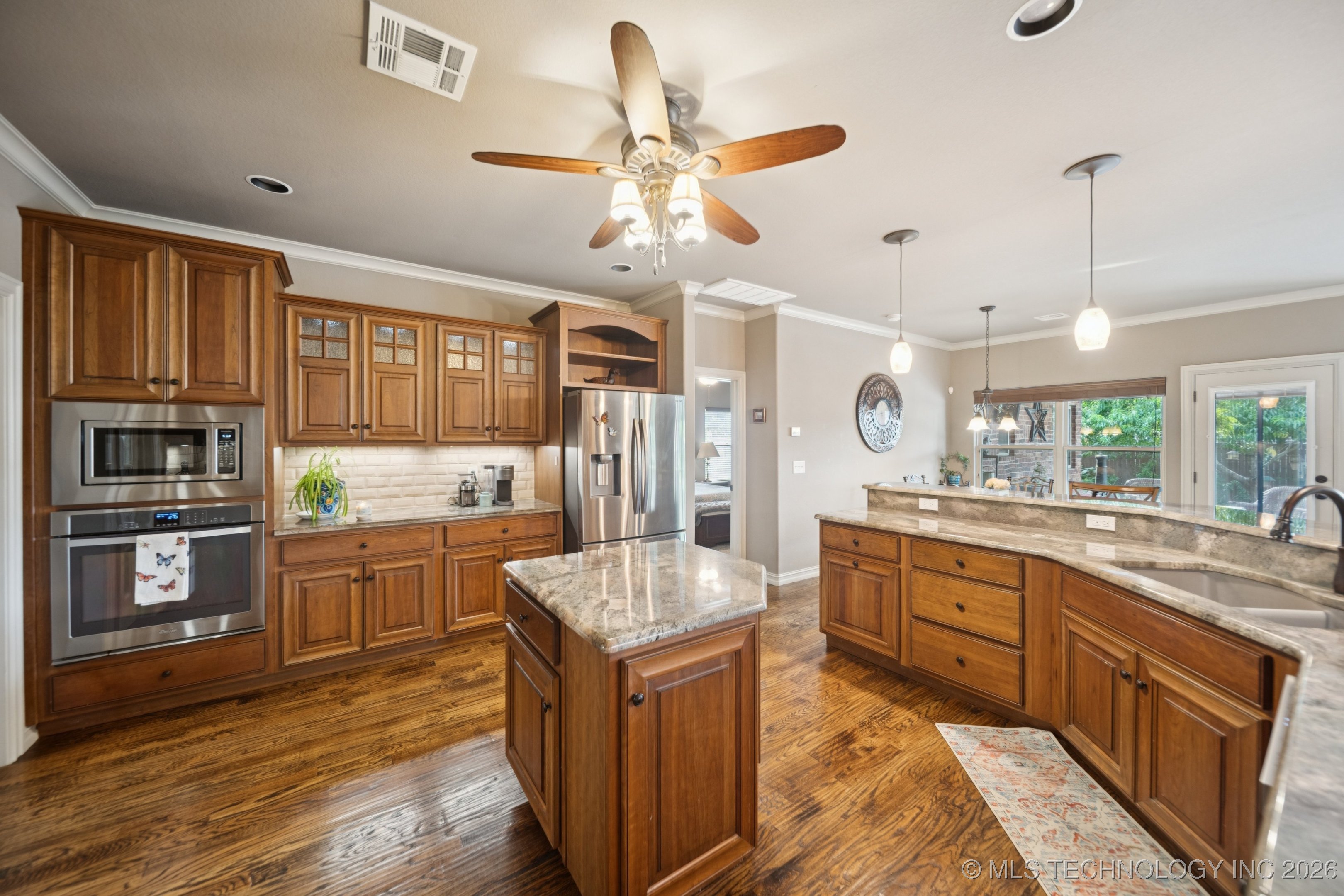 12564 S 71st East Avenue Property Photo 14