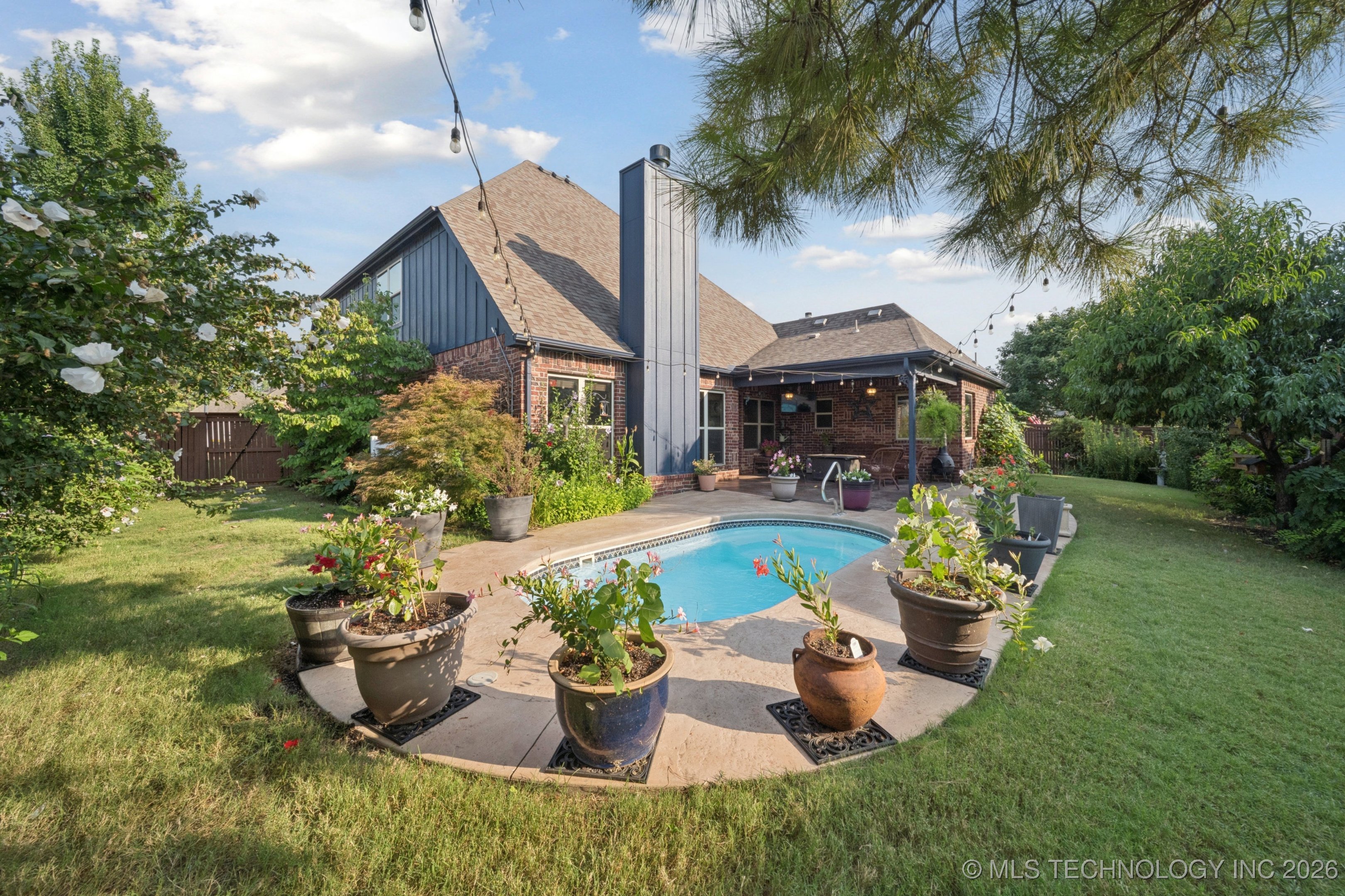 12564 S 71st East Avenue Property Photo 39