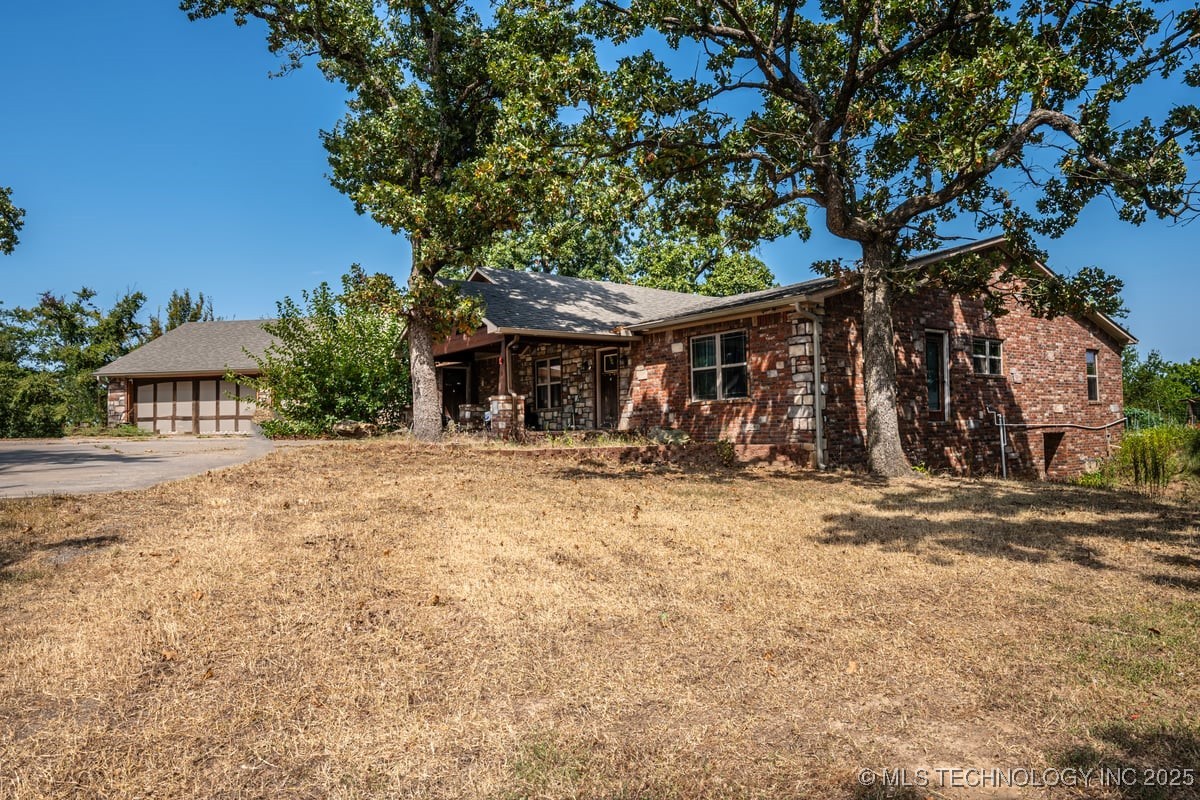 22644 Aes Road Property Photo 1