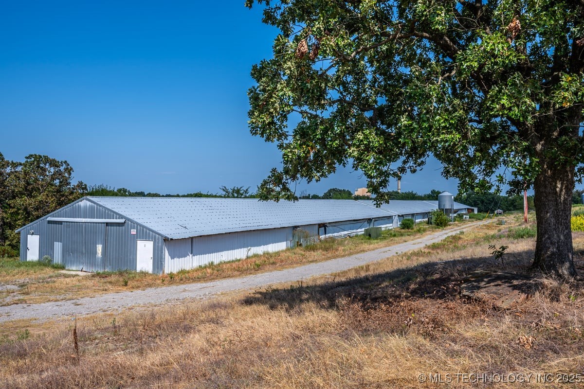 22644 Aes Road Property Photo 7