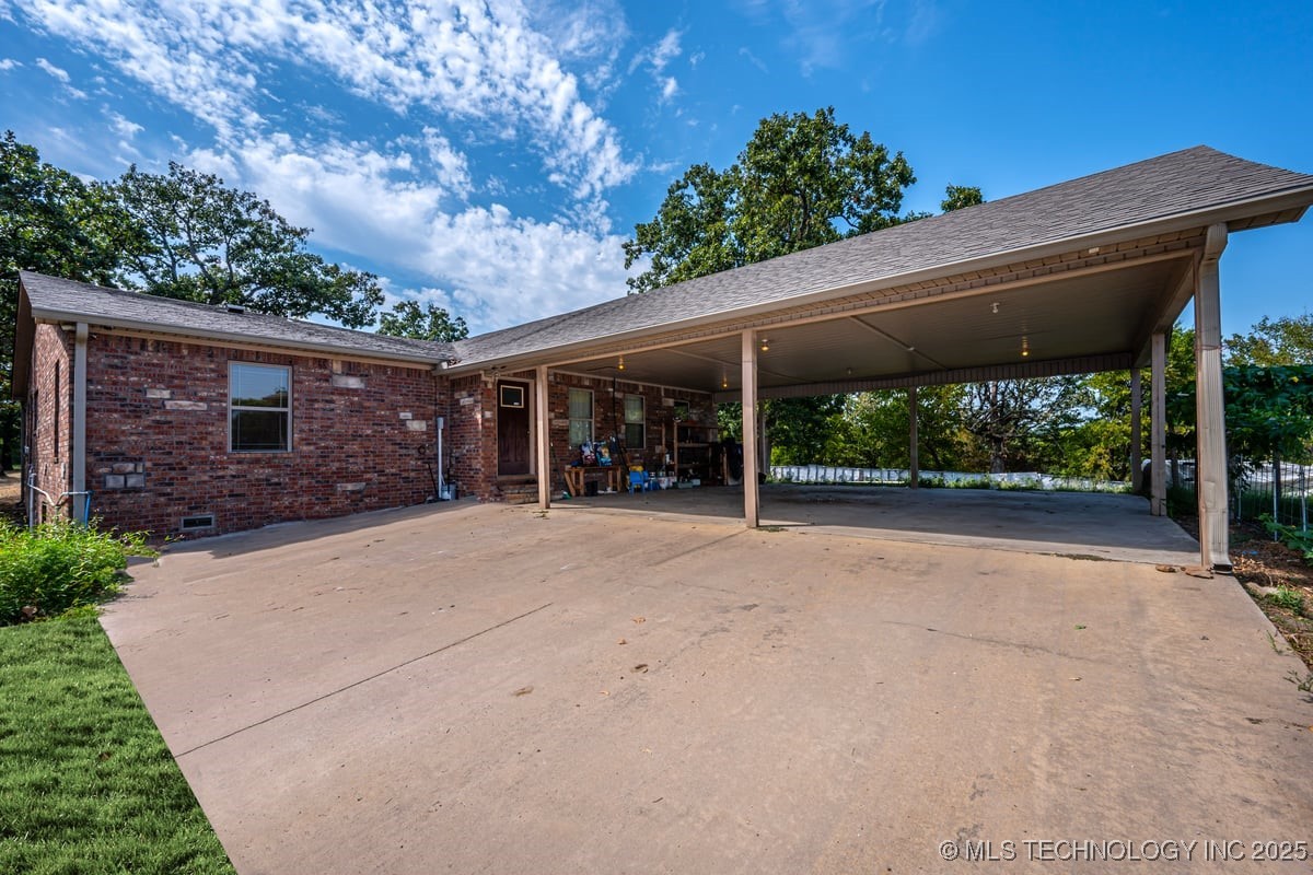 22644 Aes Road Property Photo 13