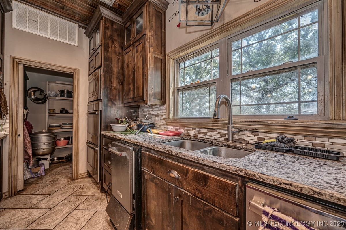 22644 Aes Road Property Photo 23