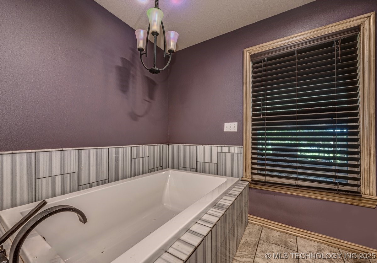 22644 Aes Road Property Photo 29