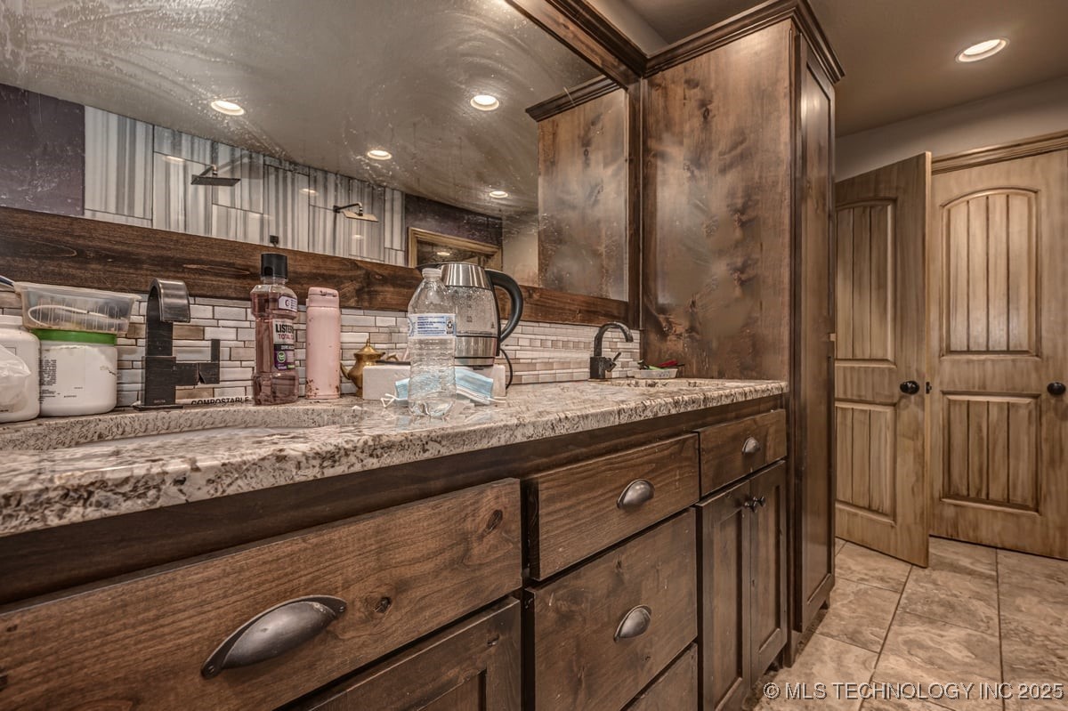 22644 Aes Road Property Photo 30