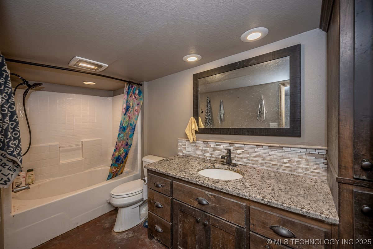 22644 Aes Road Property Photo 32