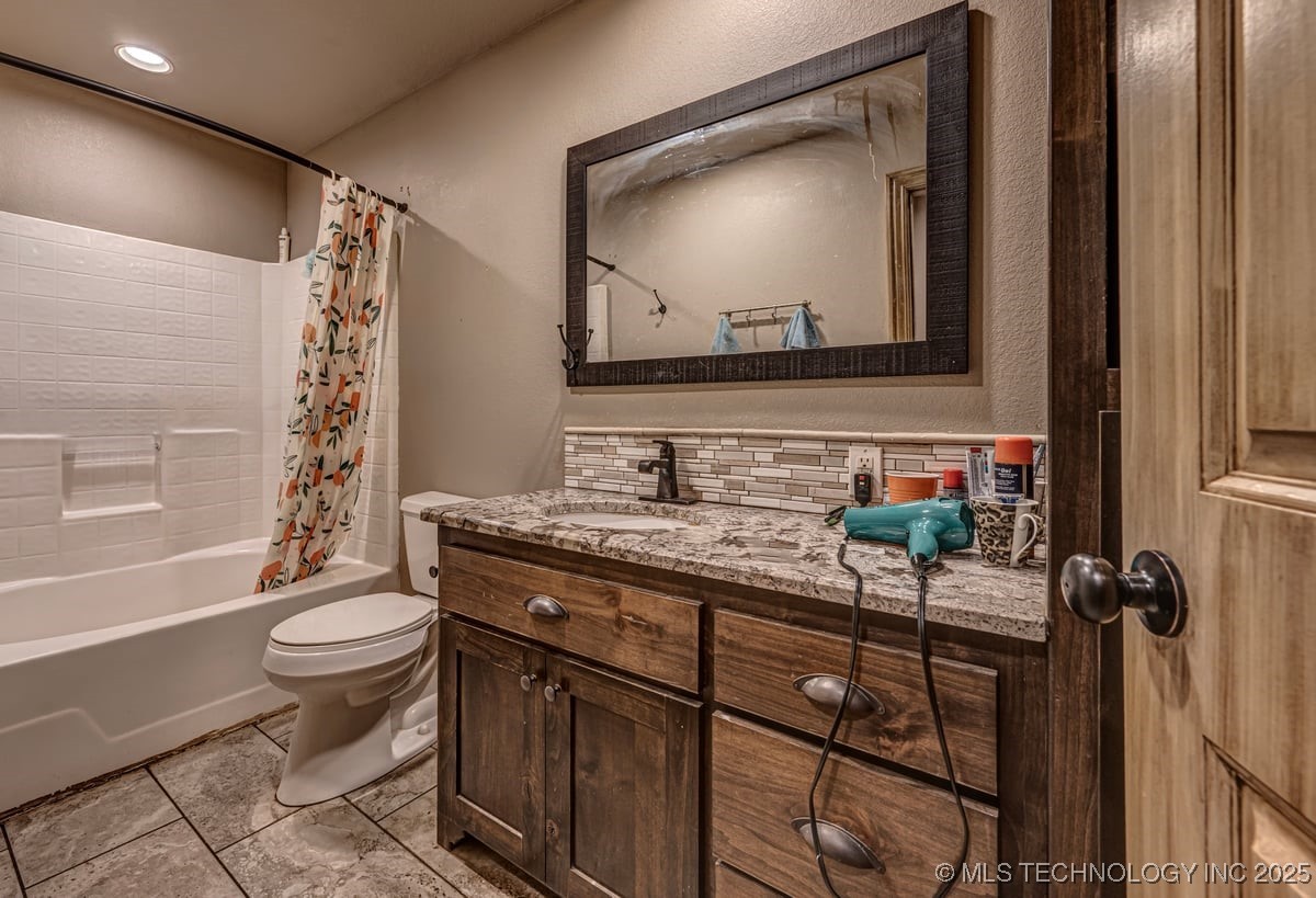 22644 Aes Road Property Photo 33