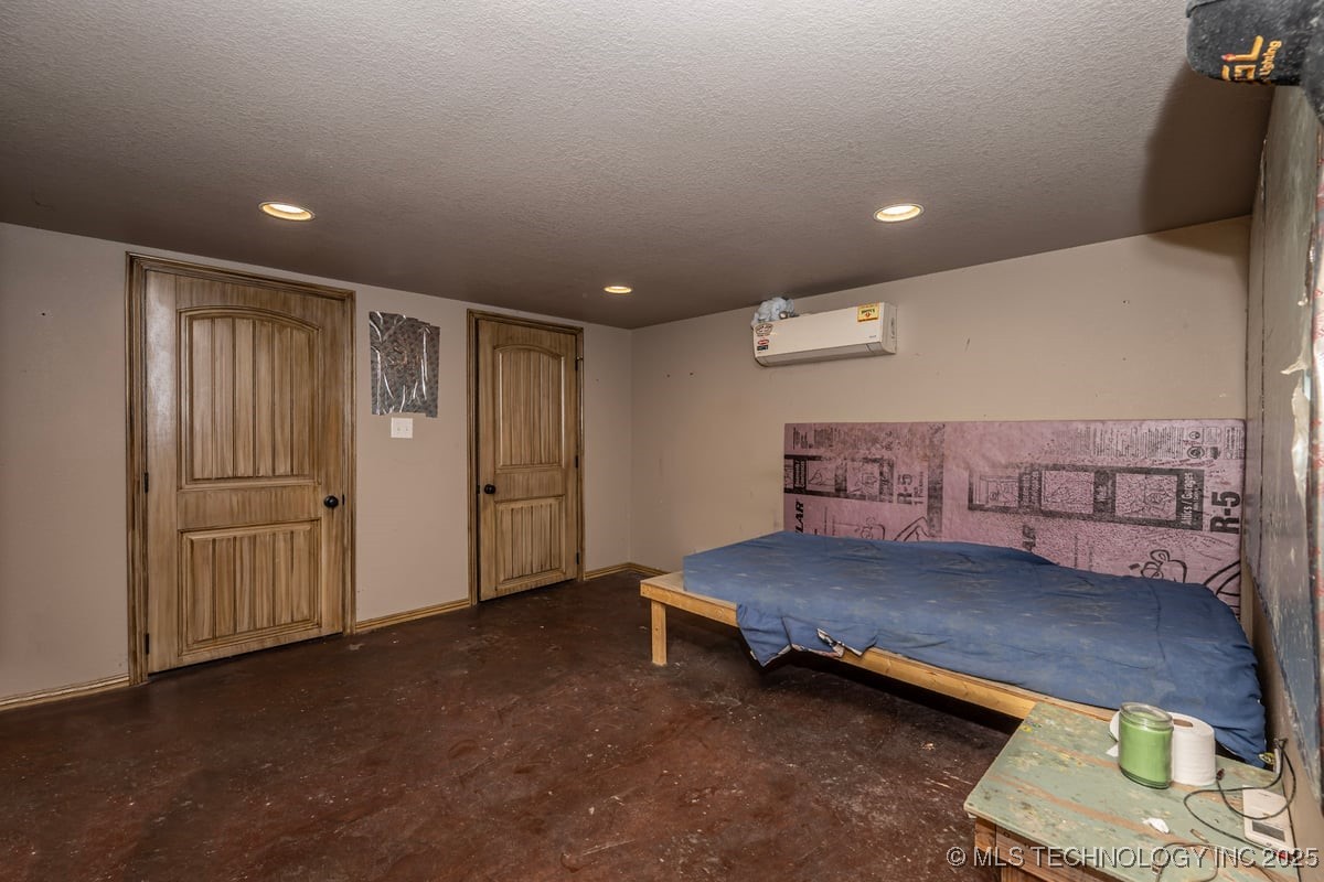 22644 Aes Road Property Photo 35