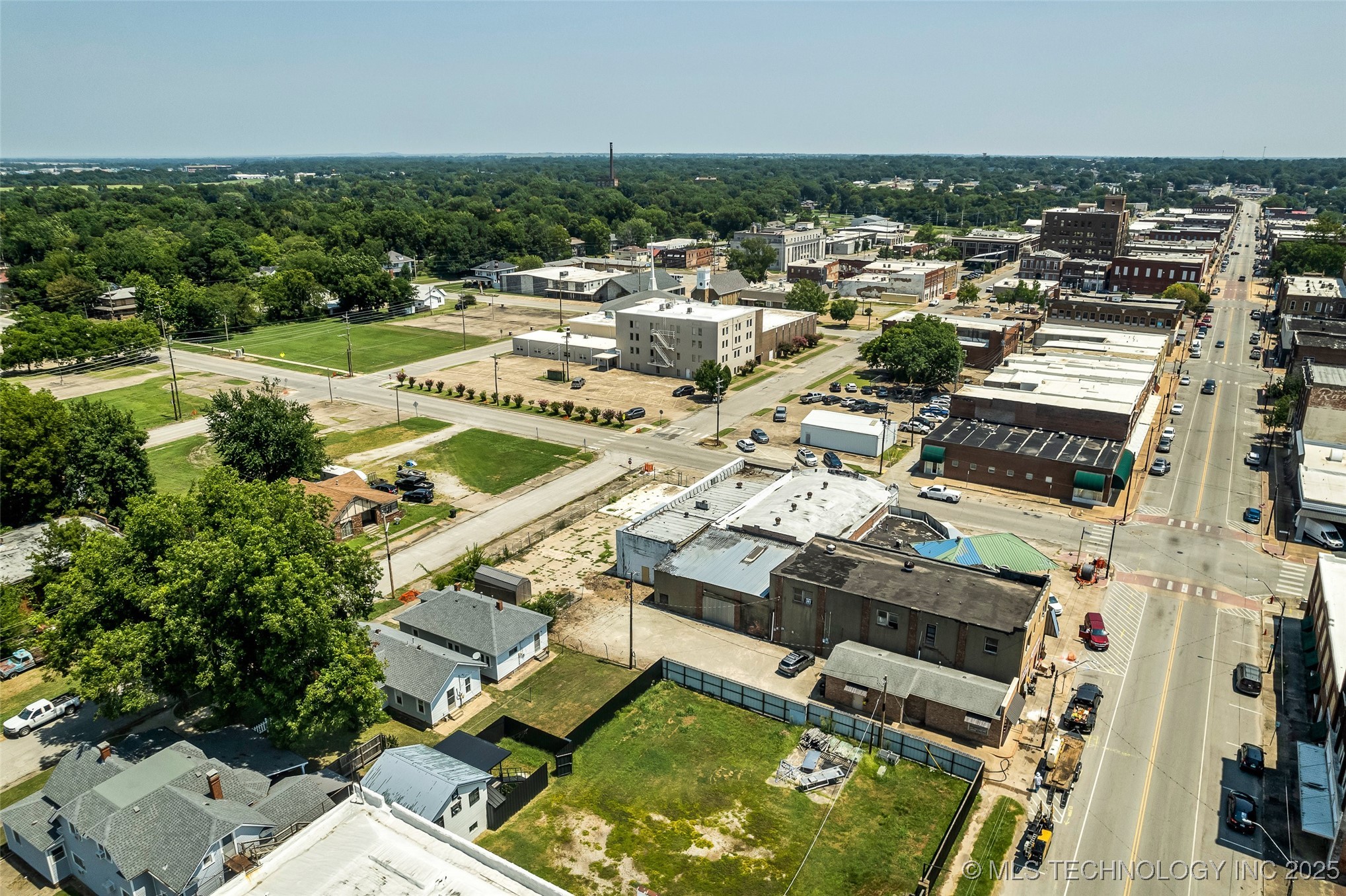 110 N Okmulgee Avenue Property Photo 14