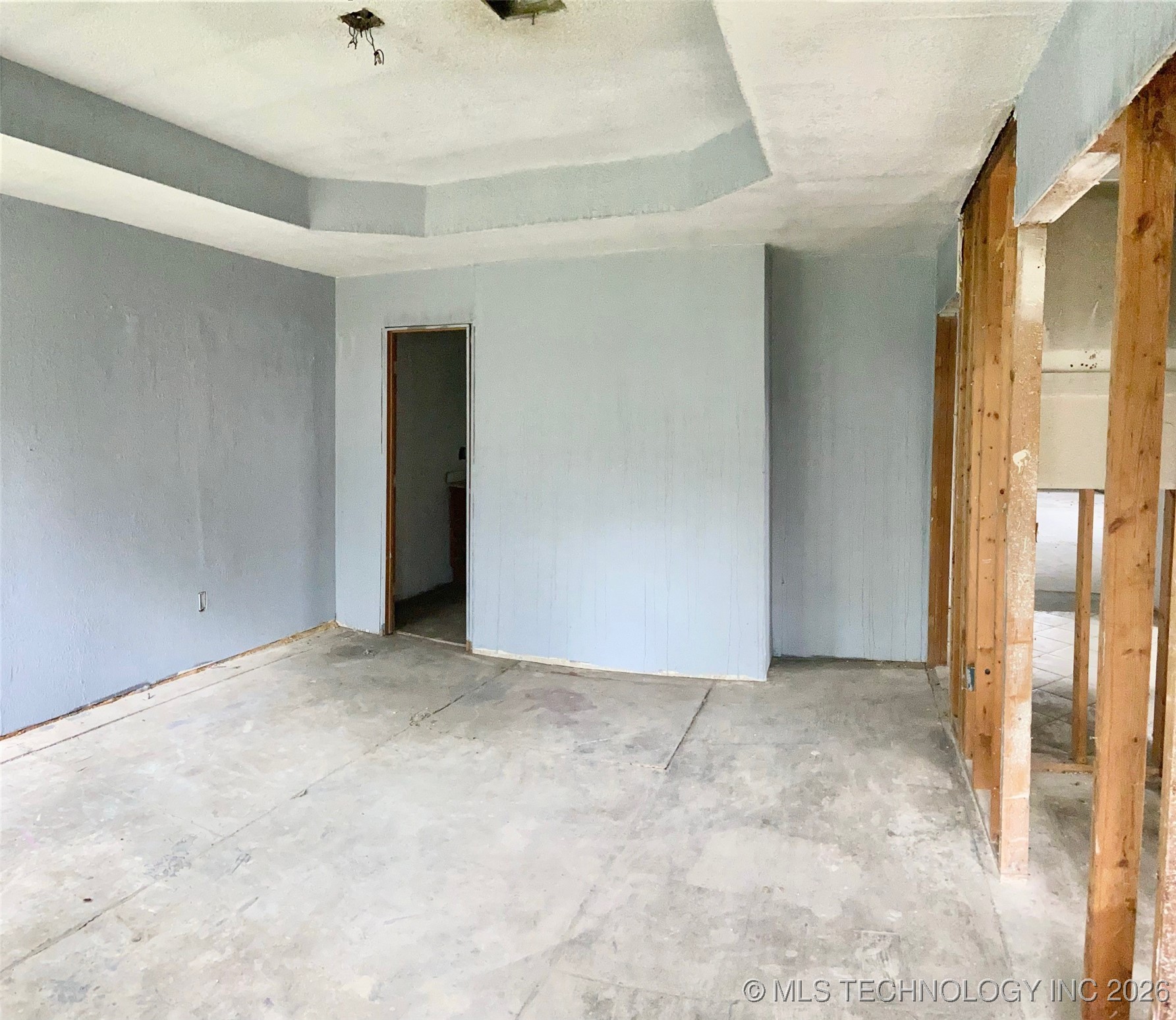 425 Rockdale Boulevard Property Photo 5