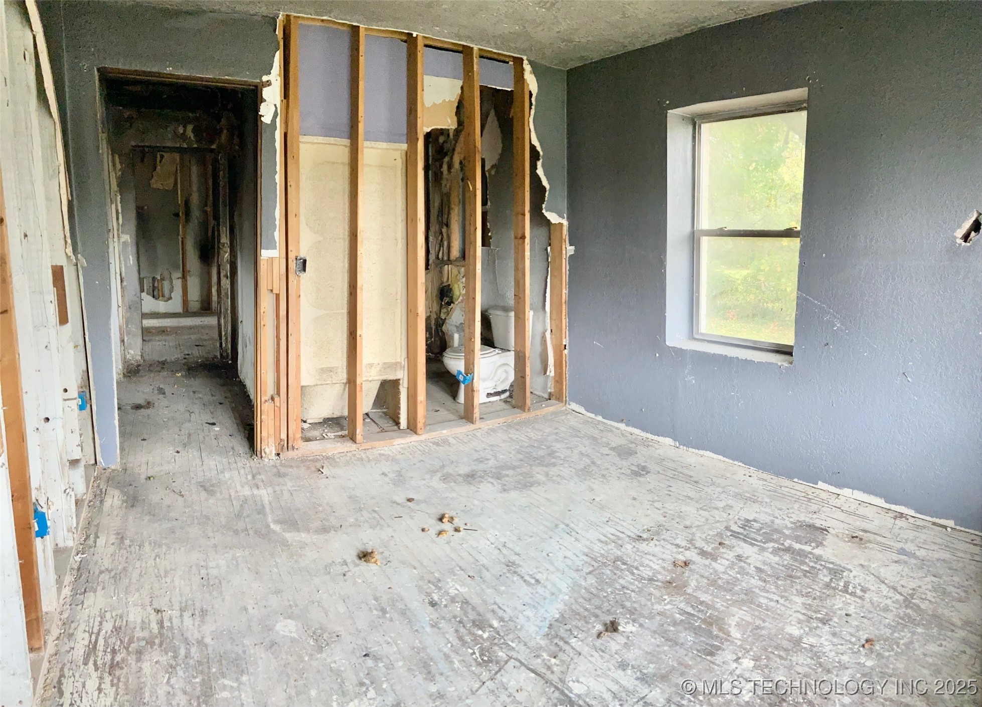 425 Rockdale Boulevard Property Photo 12