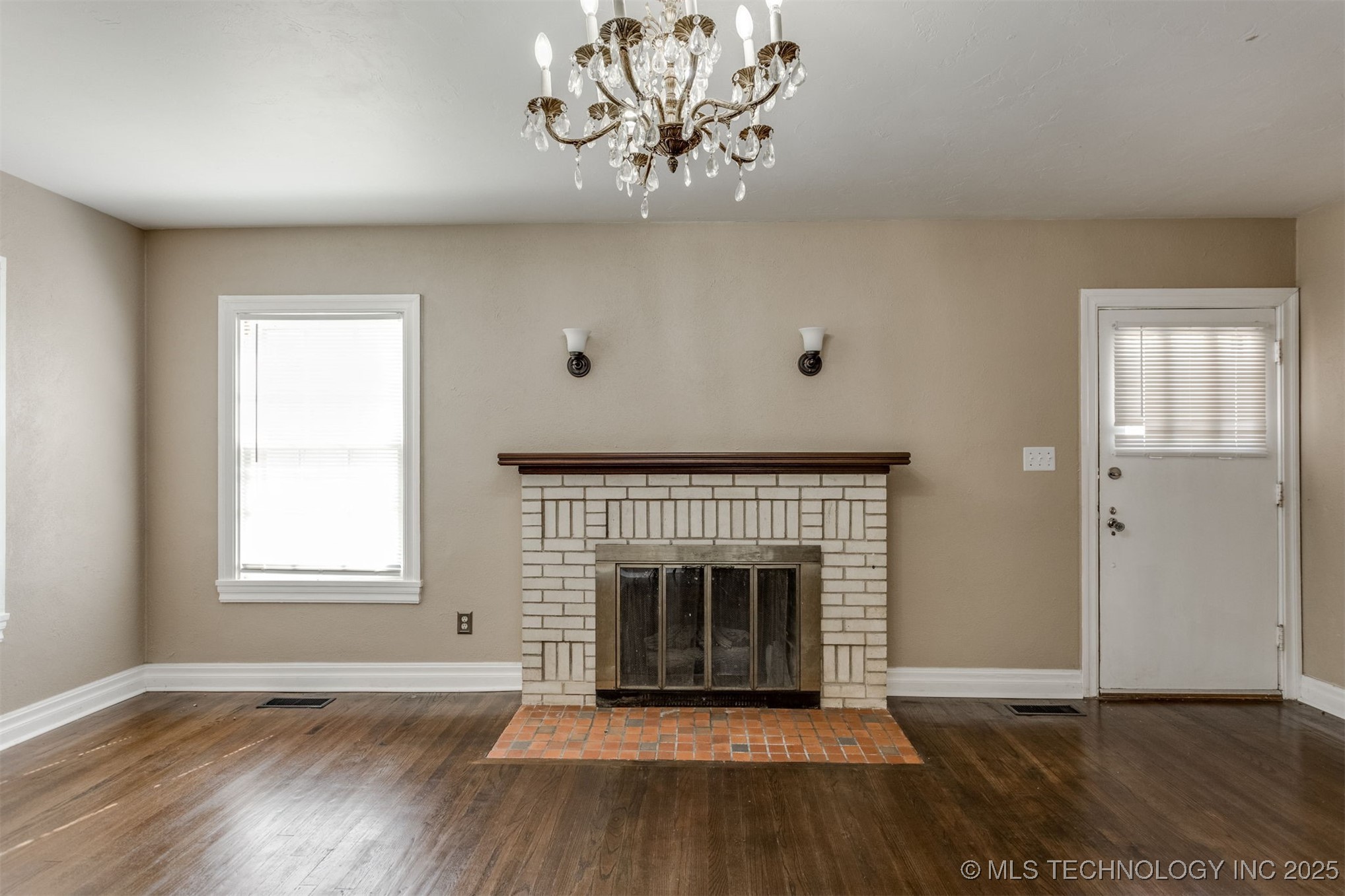 503 S Johnston Street Property Photo 8