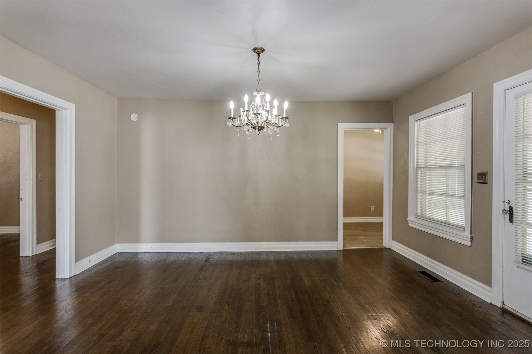 503 S Johnston Street Property Photo 11