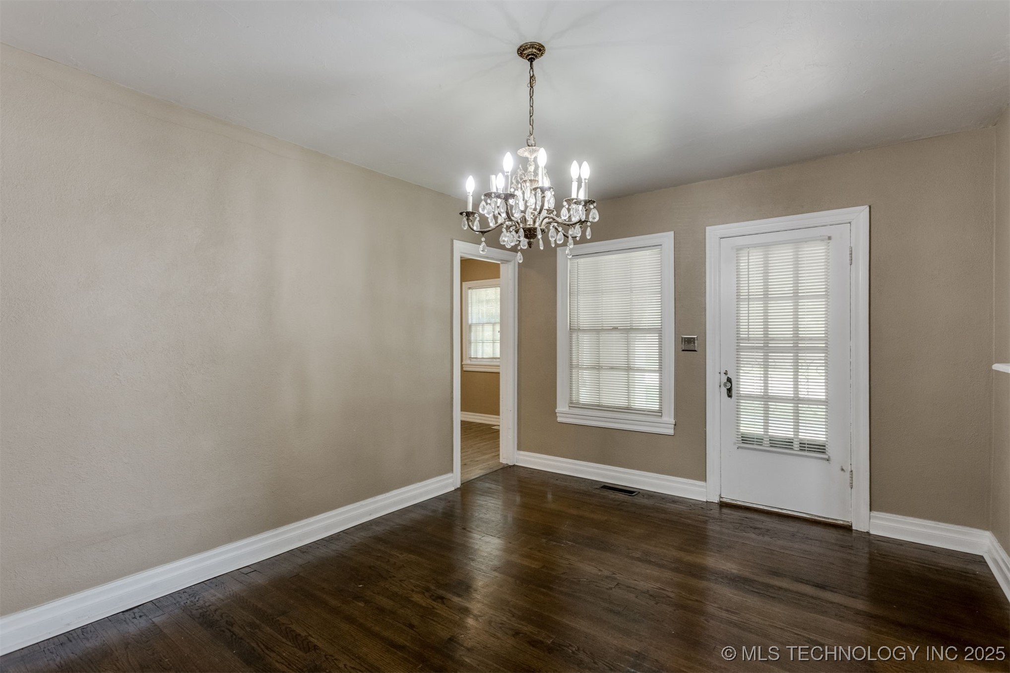 503 S Johnston Street Property Photo 12