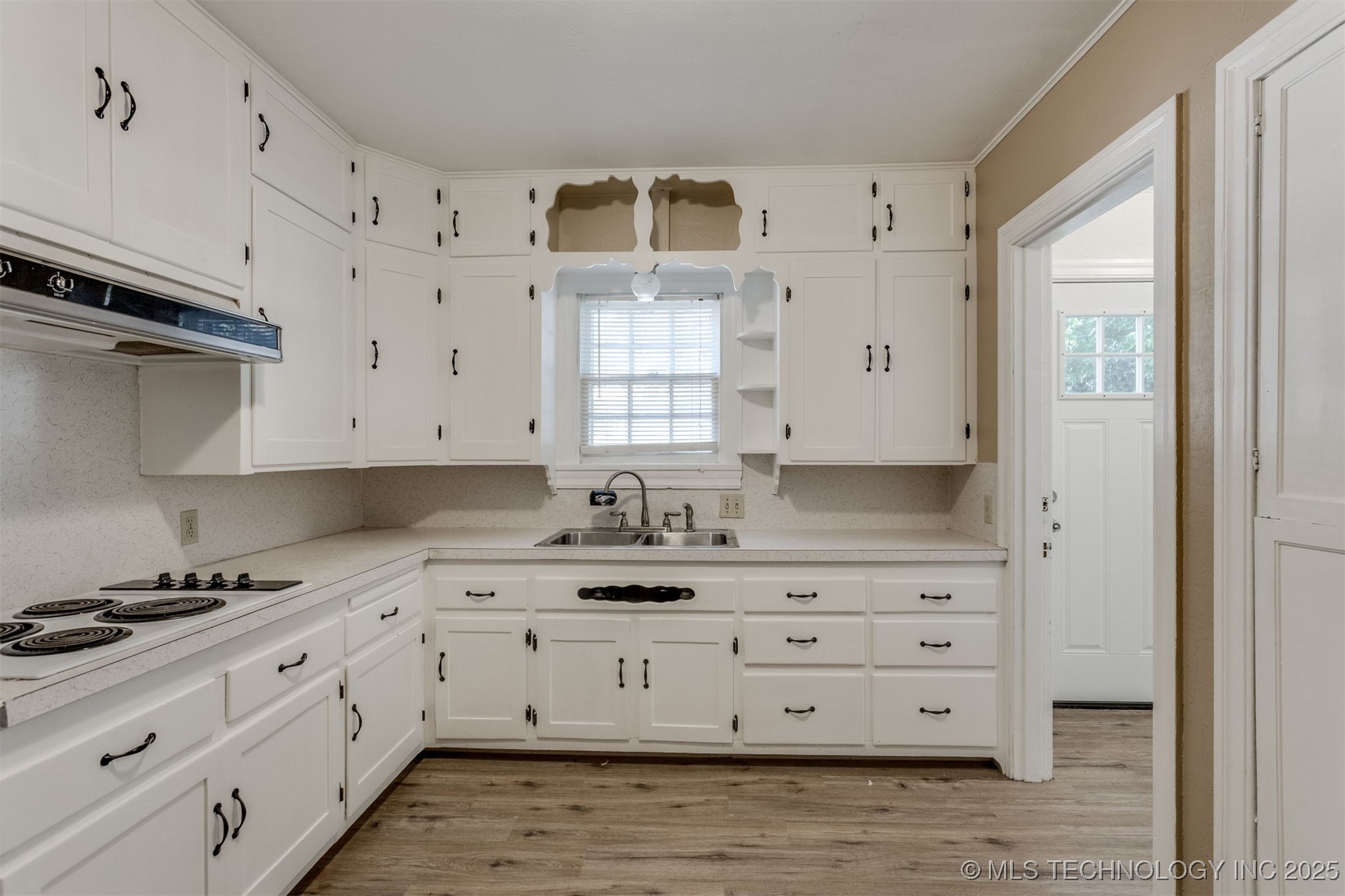 503 S Johnston Street Property Photo 17