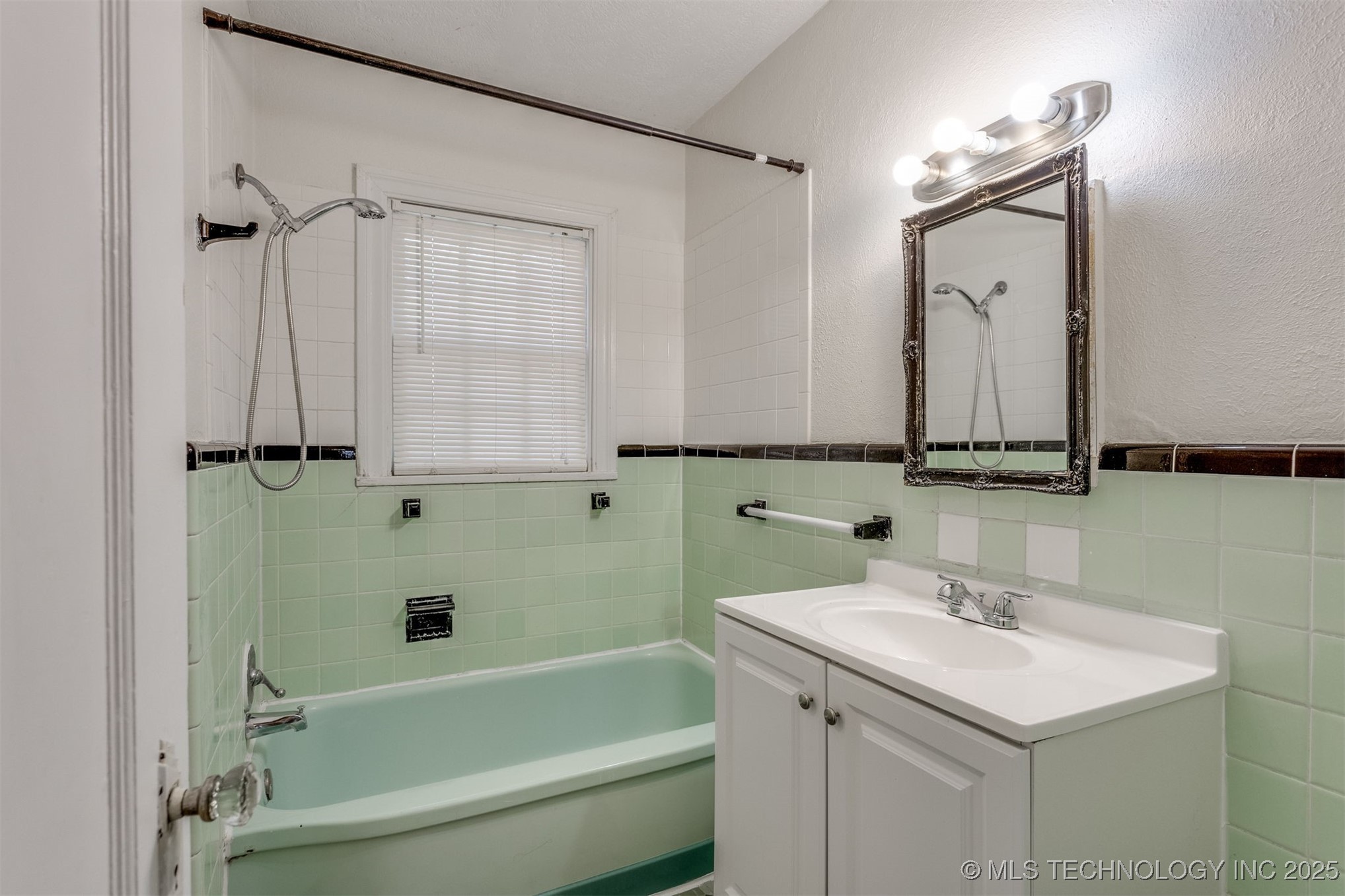 503 S Johnston Street Property Photo 25