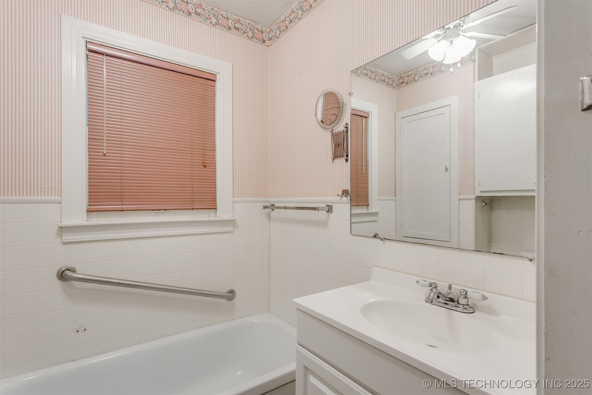 503 S Johnston Street Property Photo 29