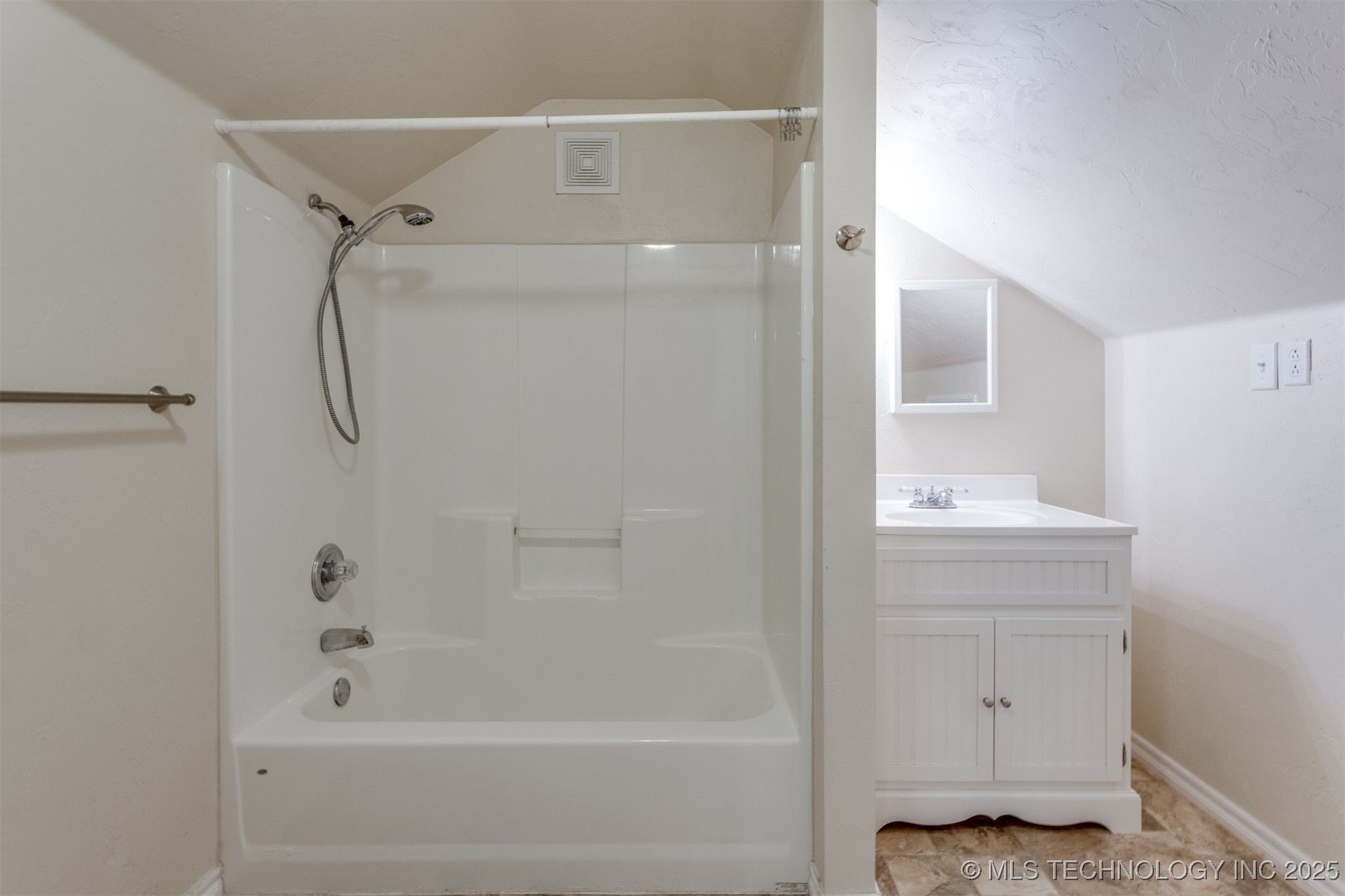 503 S Johnston Street Property Photo 39