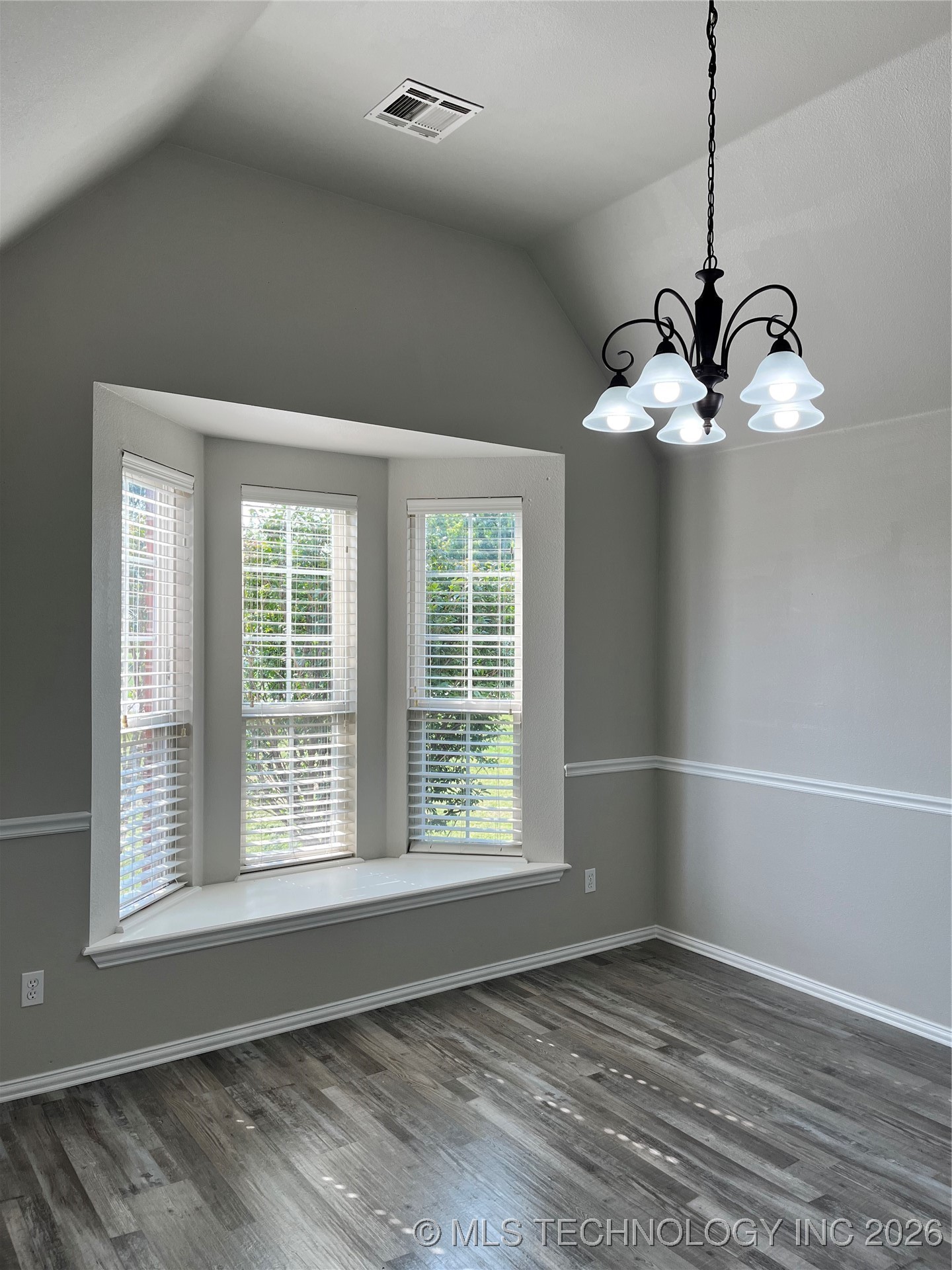 12047 N 193rd East Avenue Property Photo 12