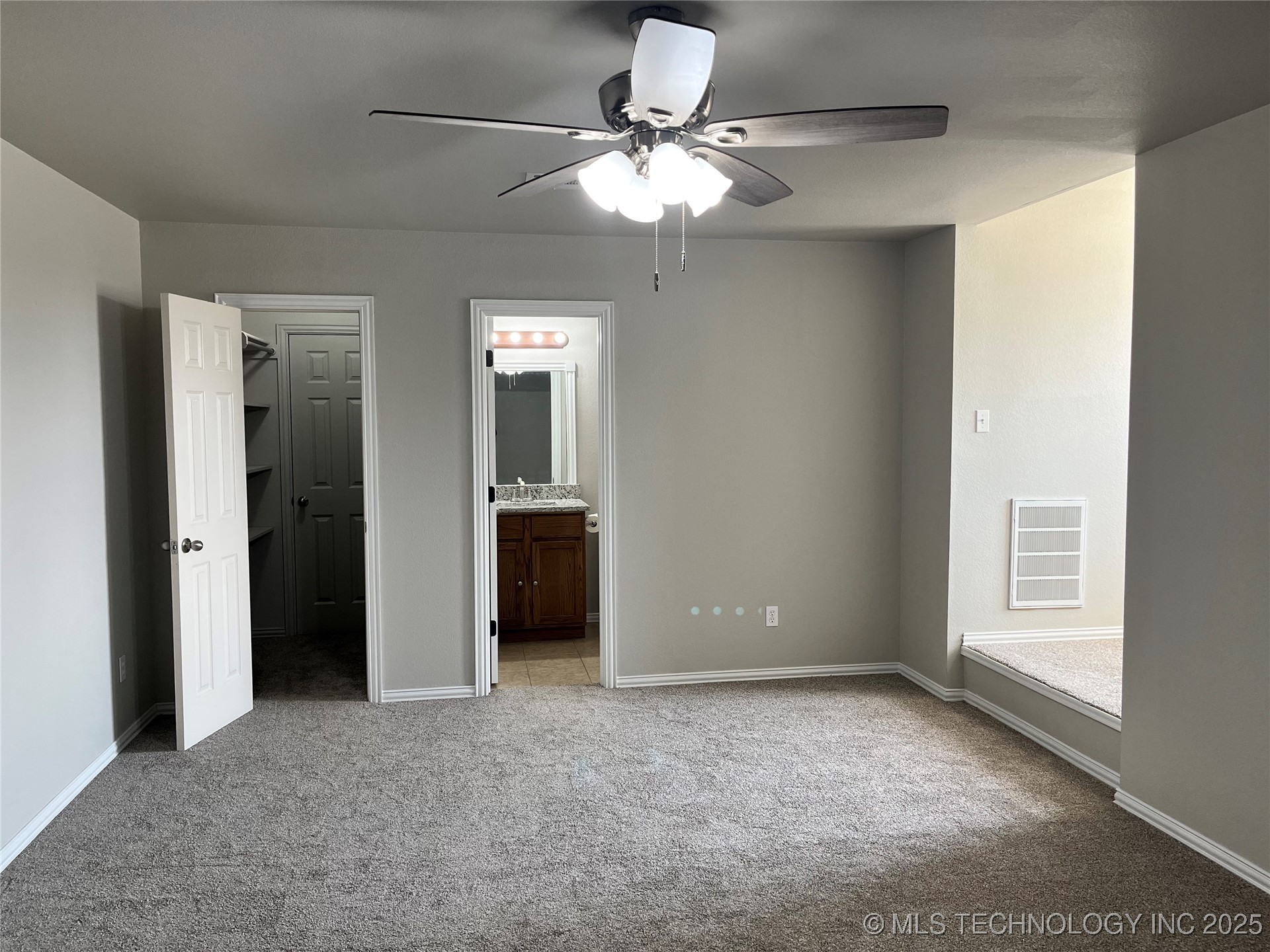 12047 N 193rd East Avenue Property Photo 29