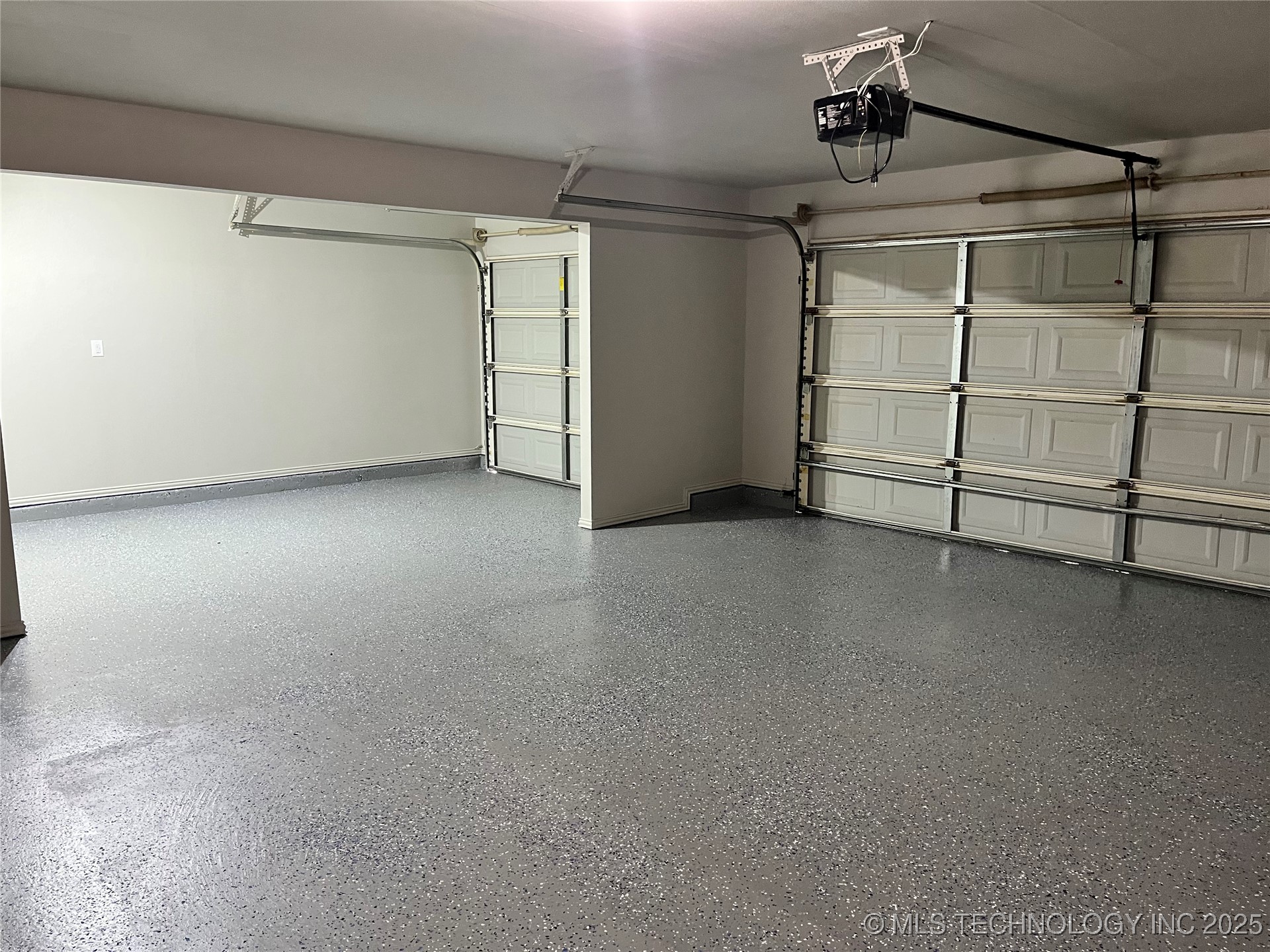 12047 N 193rd East Avenue Property Photo 35