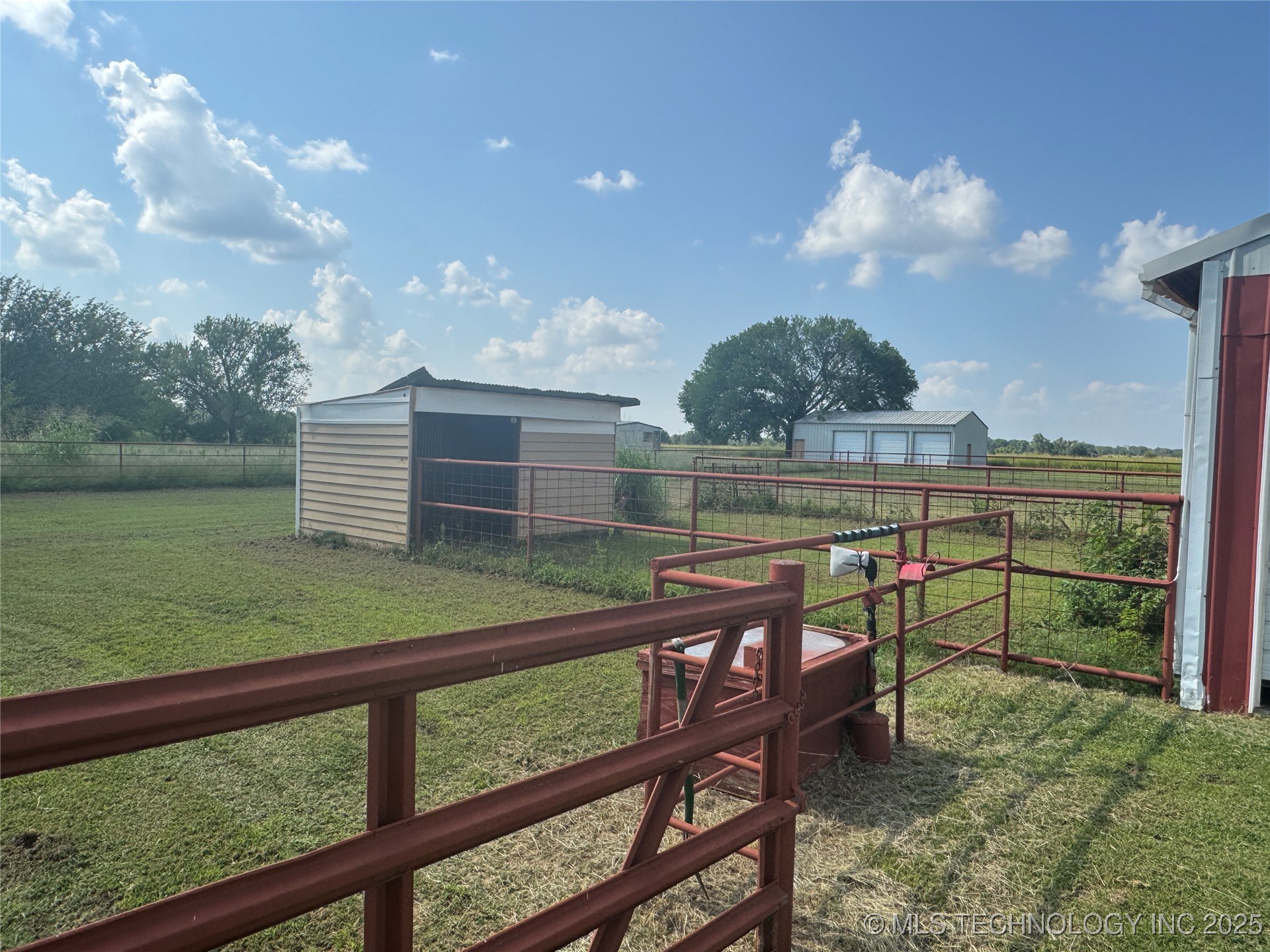 15871 N 3982 Property Photo 6