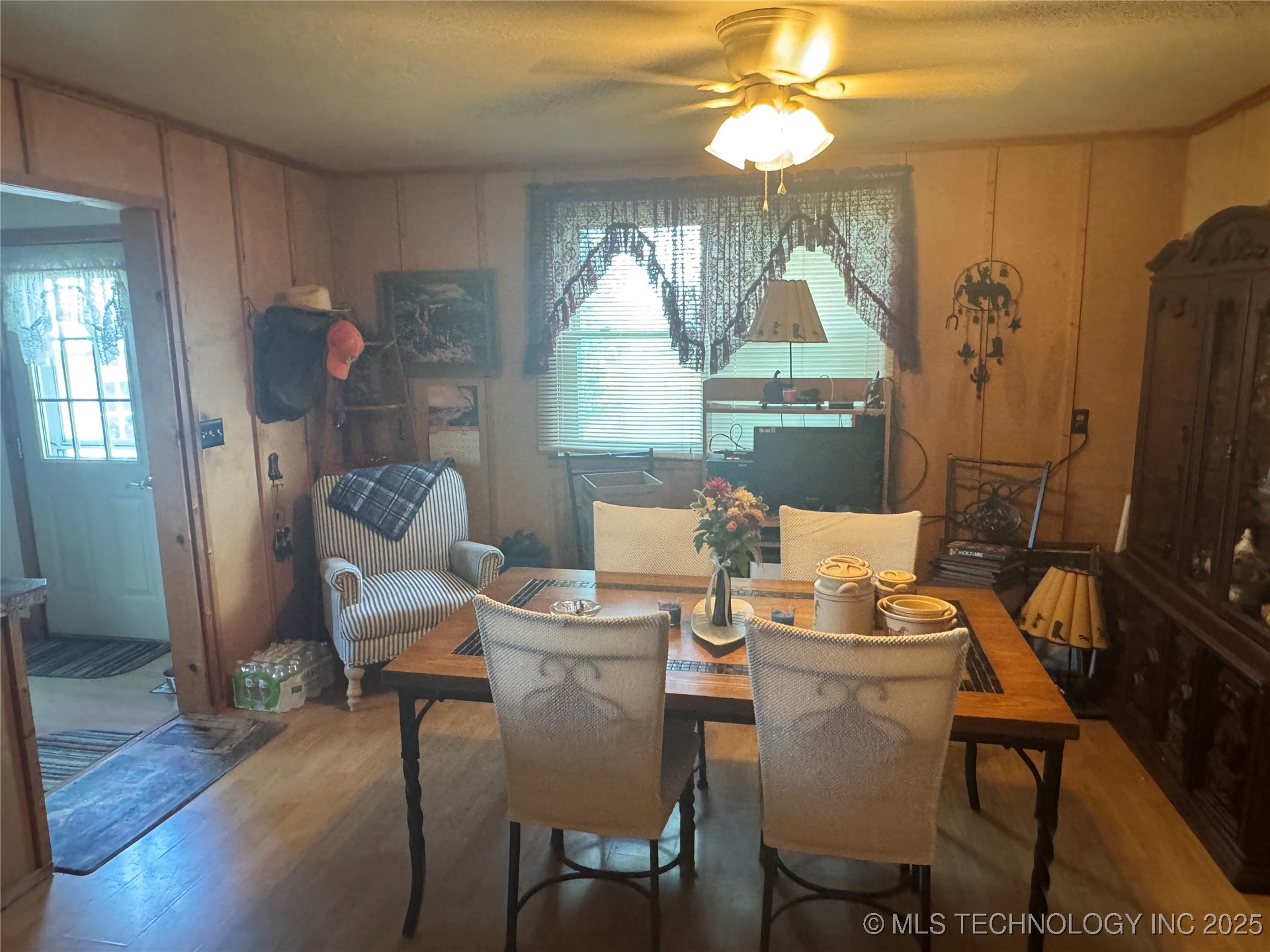 15871 N 3982 Property Photo 21