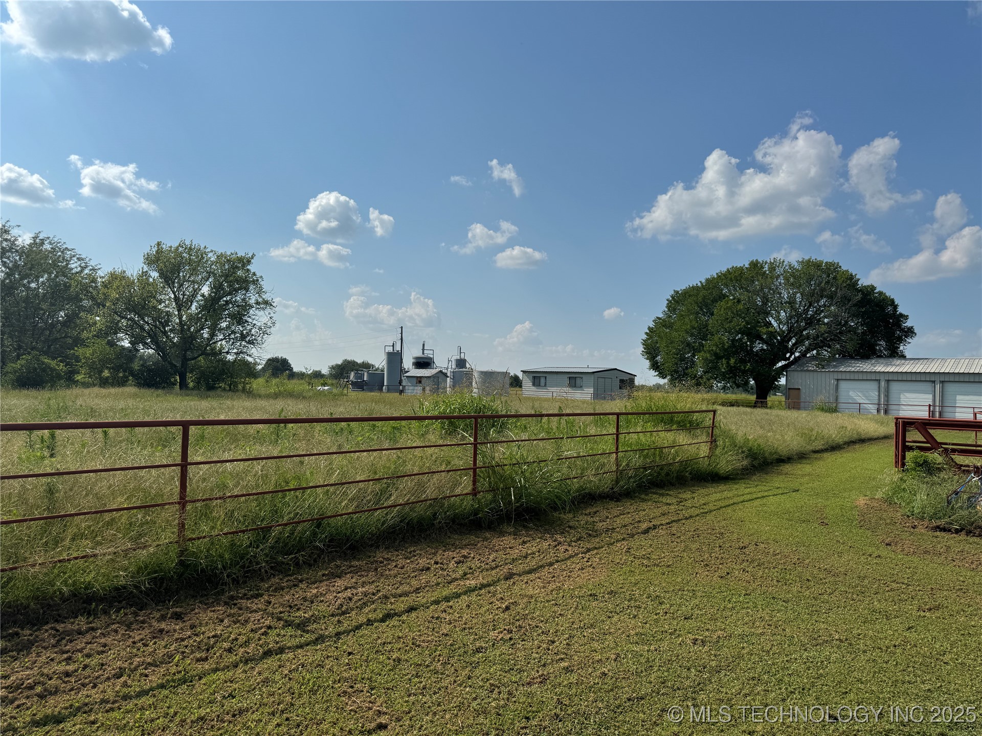15871 N 3982 Property Photo 28