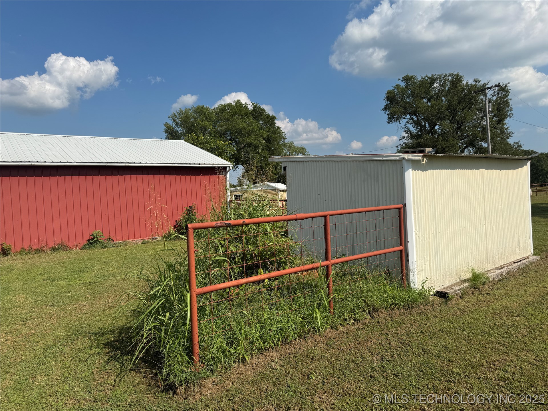 15871 N 3982 Property Photo 33