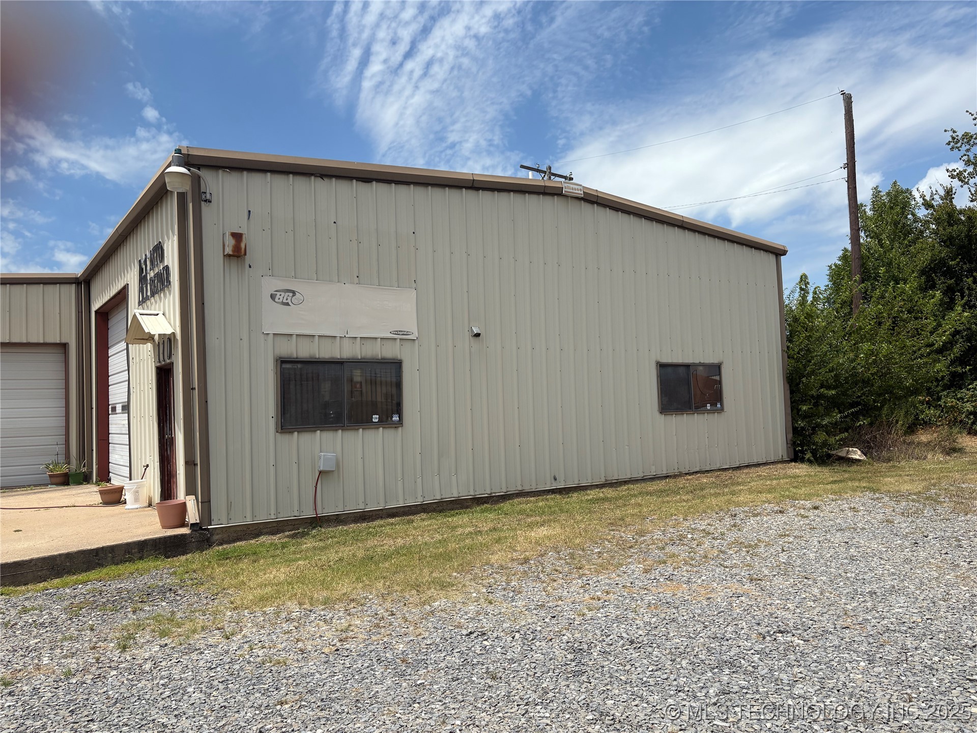 110 Douglas Street Property Photo 5