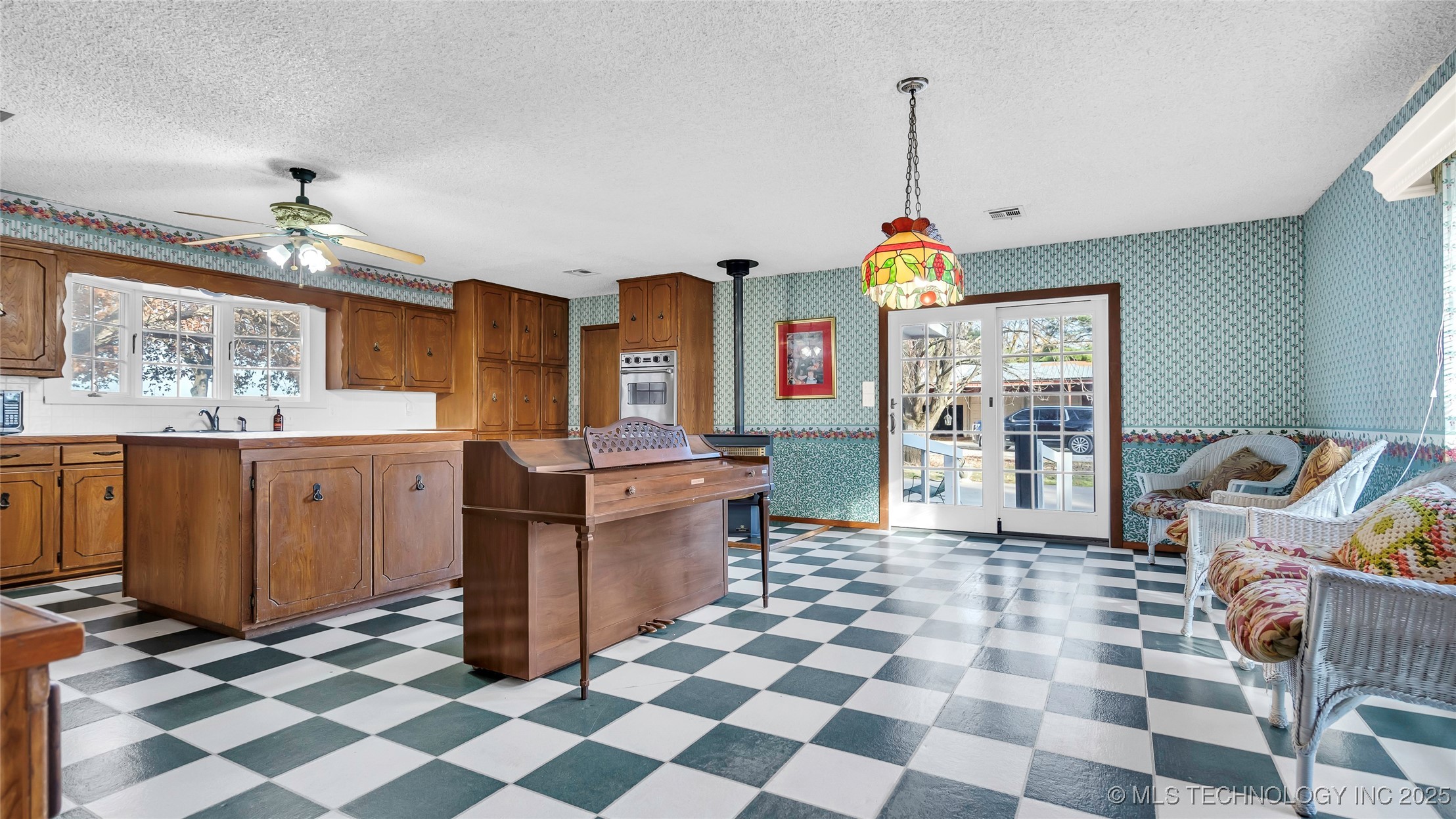 204 Bear Hollow Road Property Photo 7