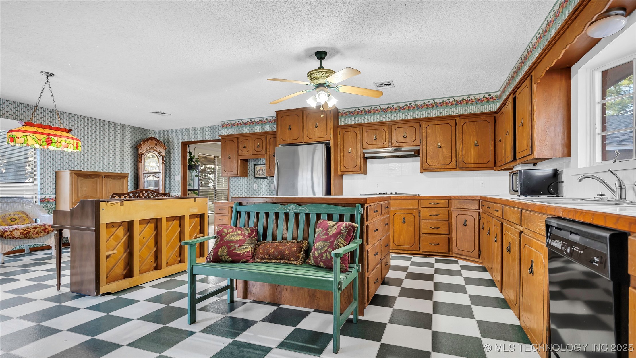 204 Bear Hollow Road Property Photo 10