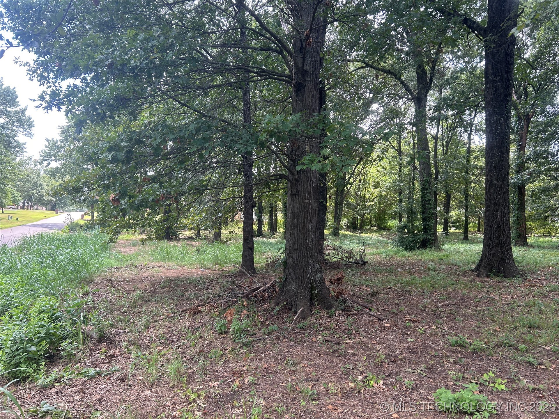 5301 Stonebriar Circle Property Photo 2