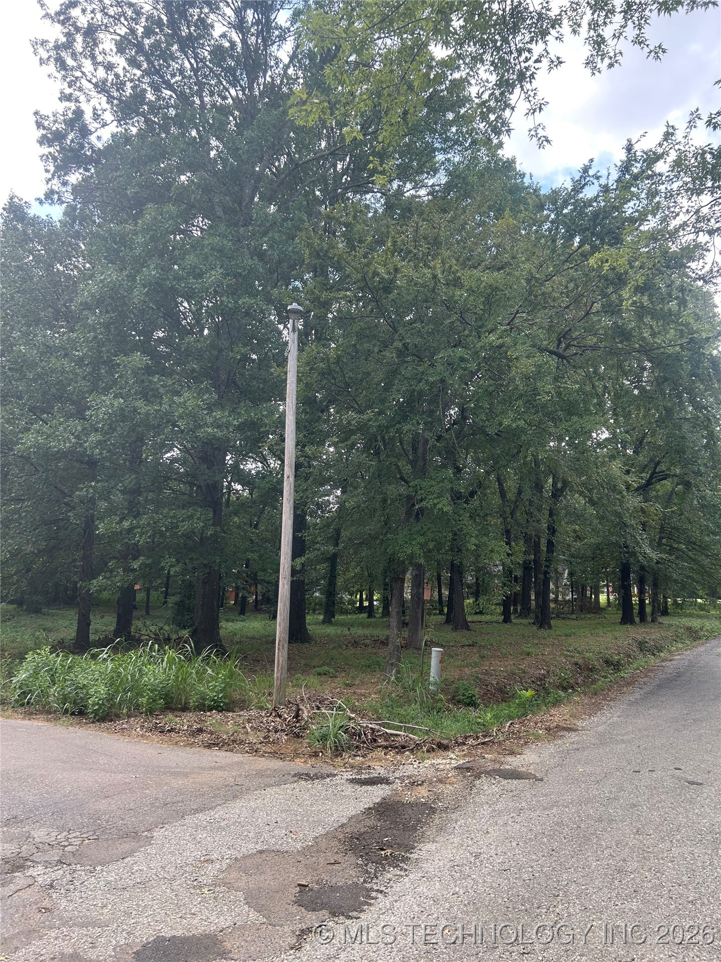 5301 Stonebriar Circle Property Photo 3