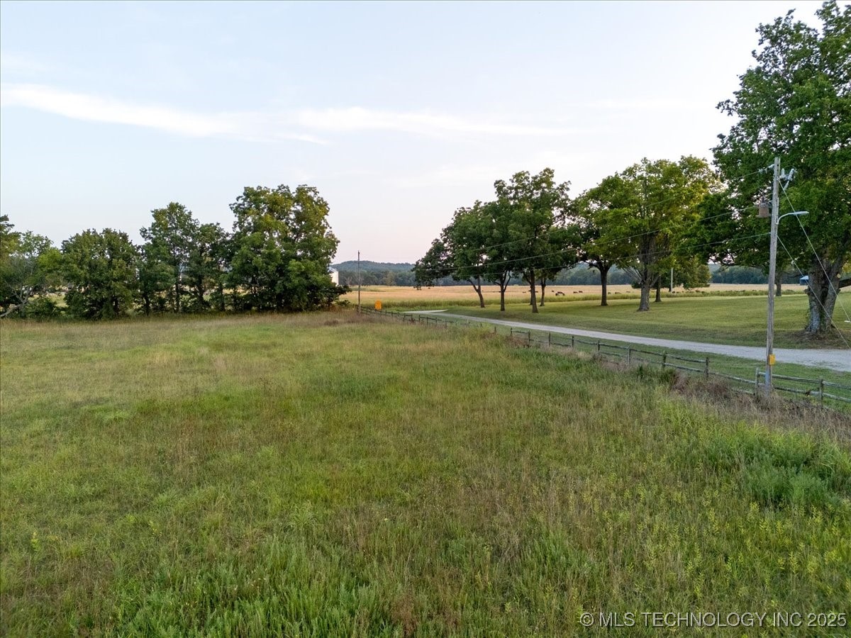 08 E 41st Street S Property Photo 15