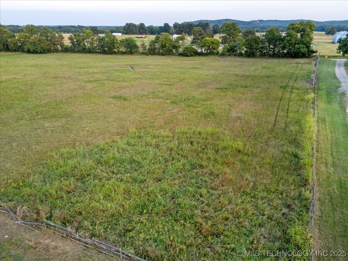 08 E 41st Street S Property Photo 19