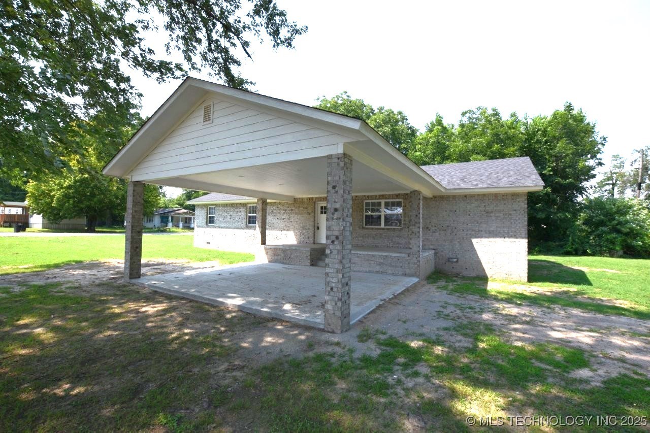 1468 W Division Property Photo 21